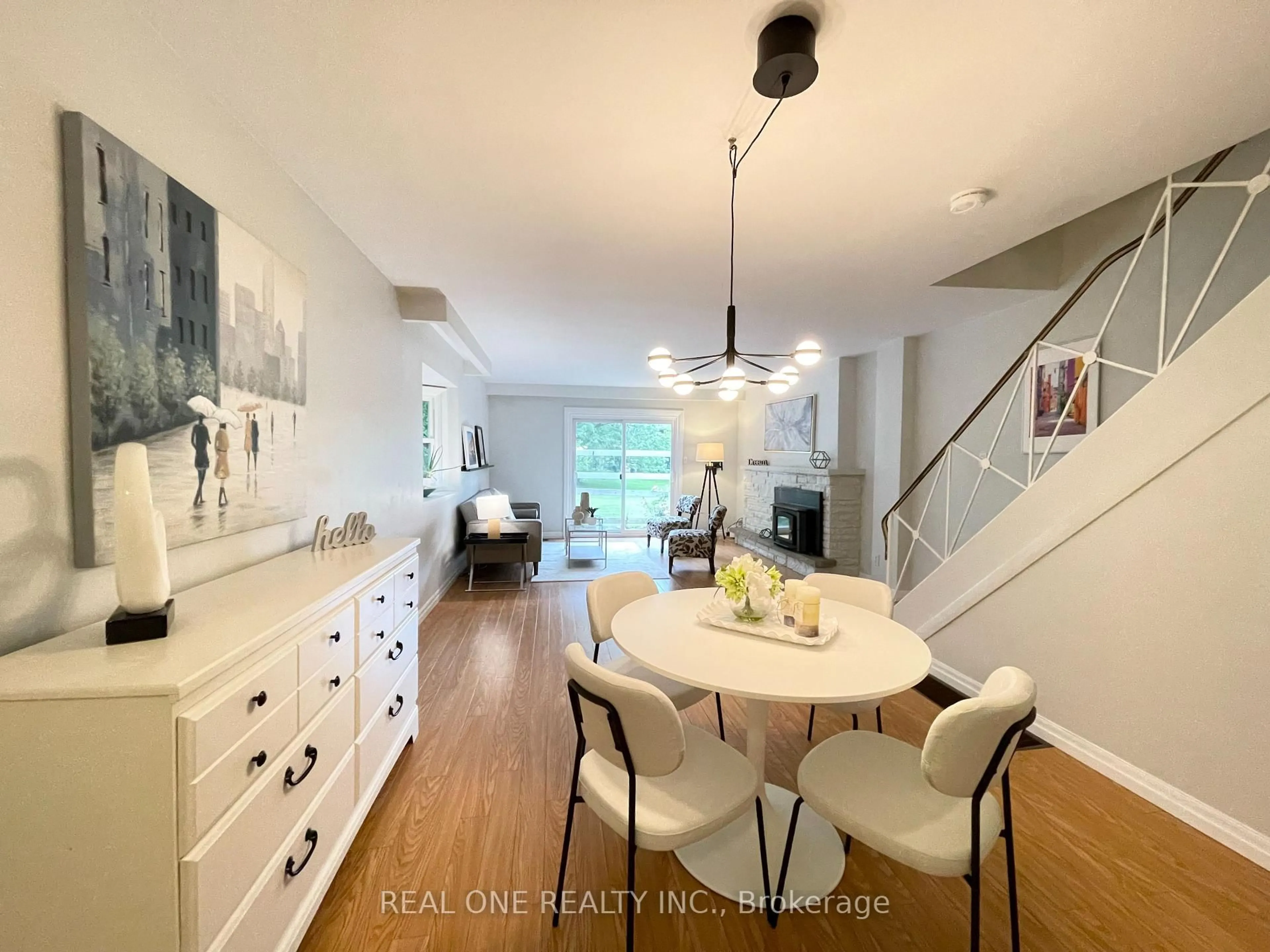 Open concept kitchen, unknown for 290 WESTCOURT Pl, Waterloo Ontario N2L 2R7