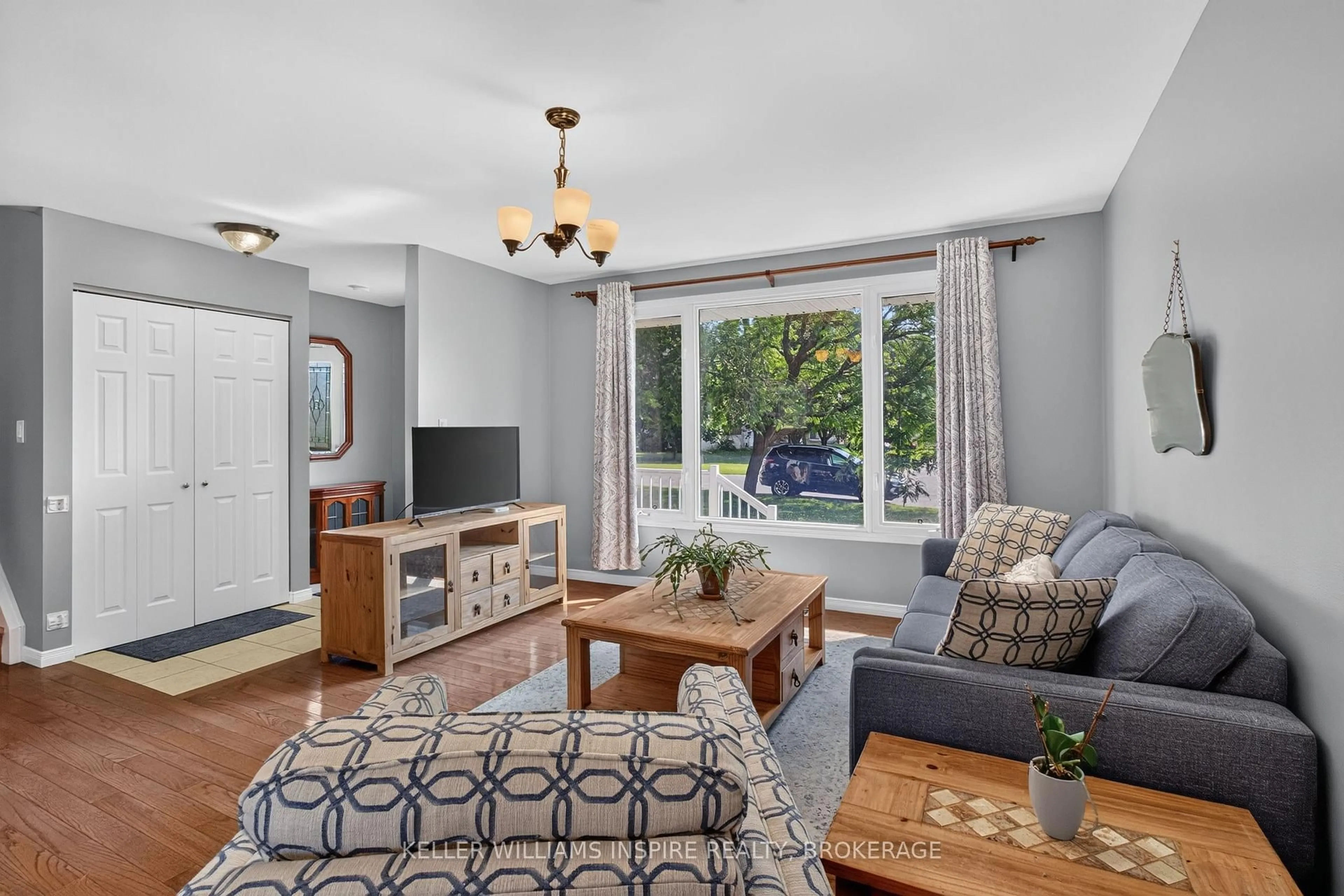 Living room with furniture, unknown for 38 Westran Rd, Loyalist Ontario K7N 1R9