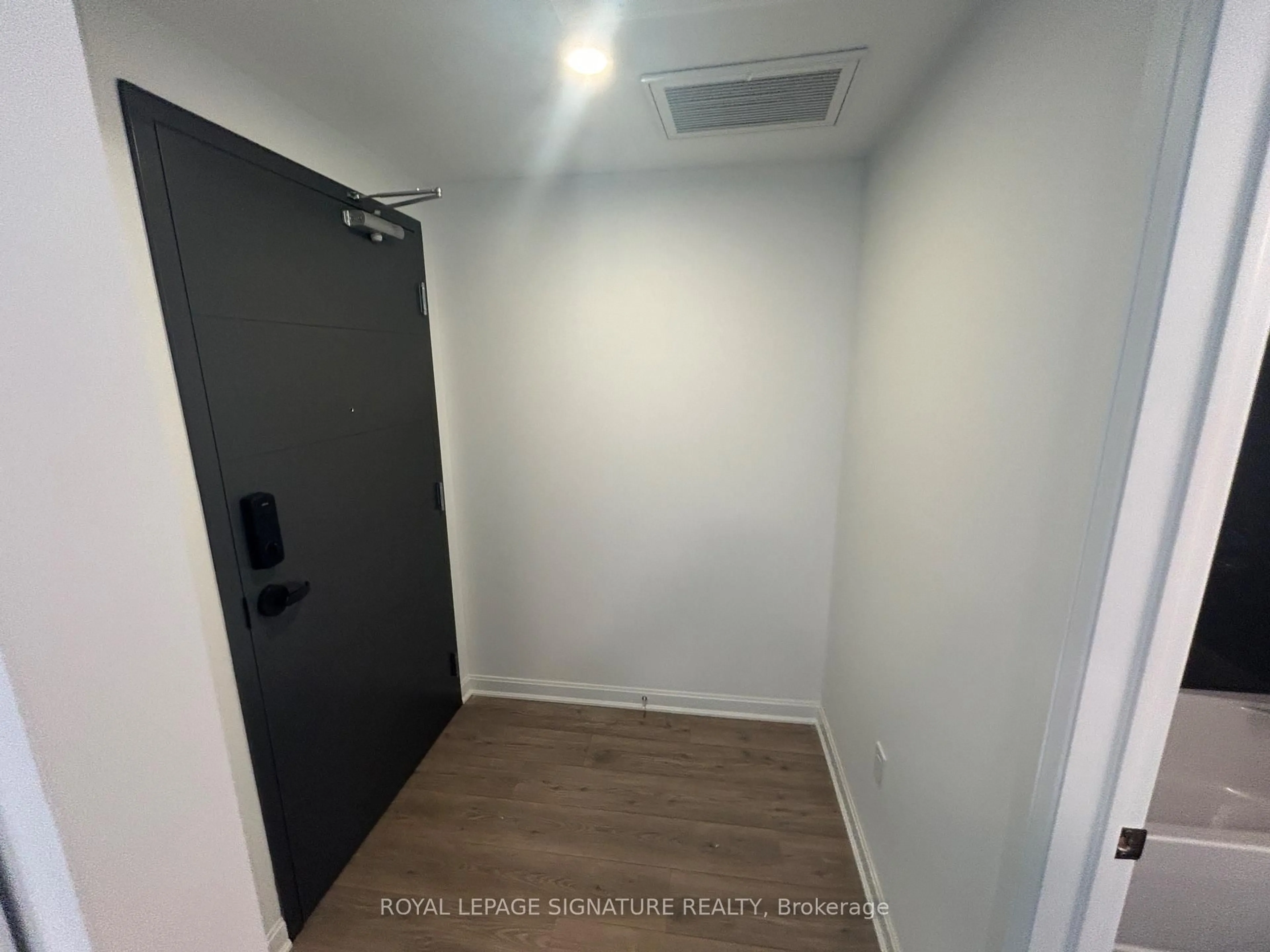 A pic of a room for 223 Princess St #413, Kingston Ontario K7L 1B3