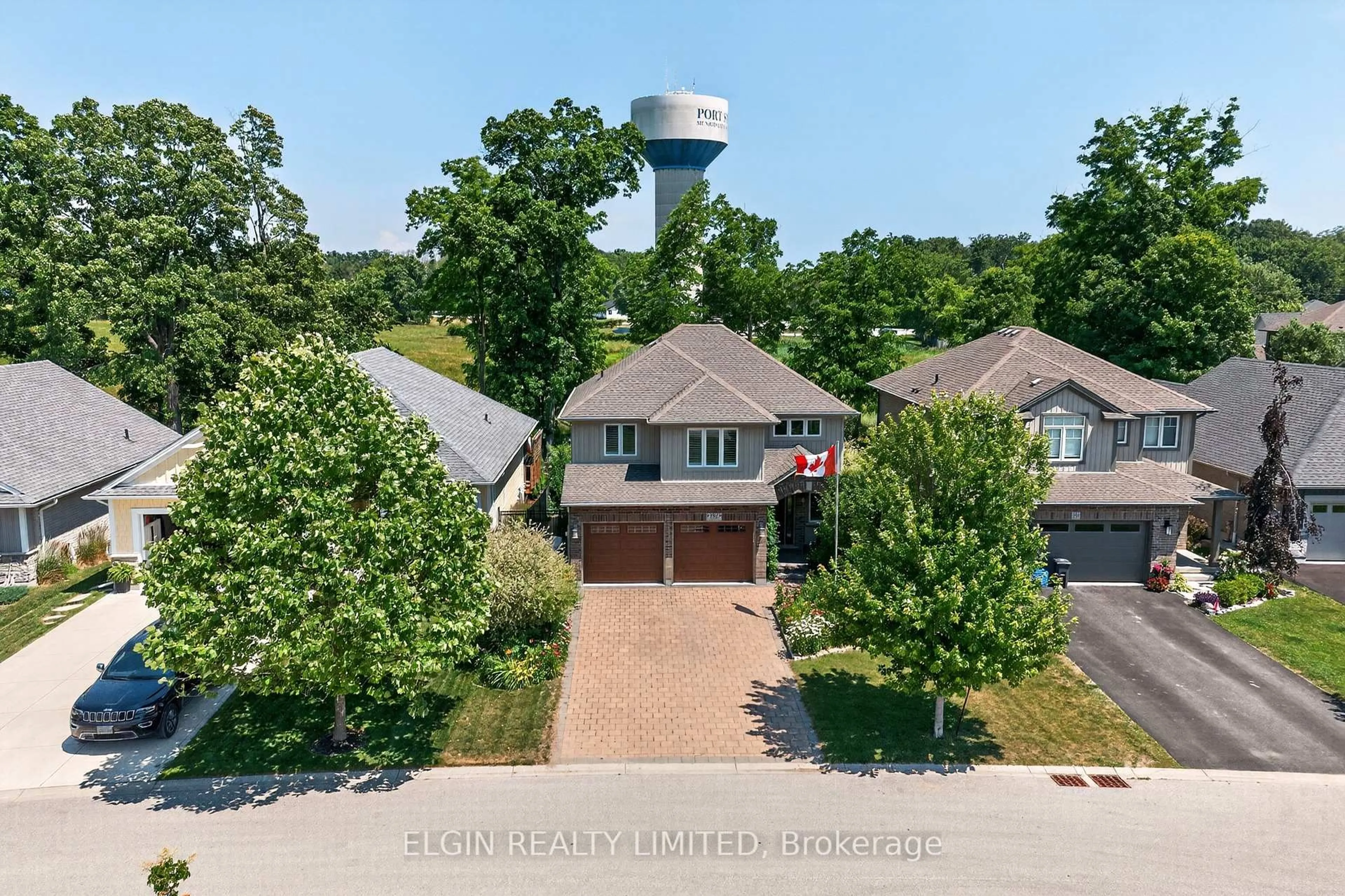 A pic from outside/outdoor area/front of a property/back of a property/a pic from drone, unknown for 182 Emery St, Central Elgin Ontario N5L 0A6