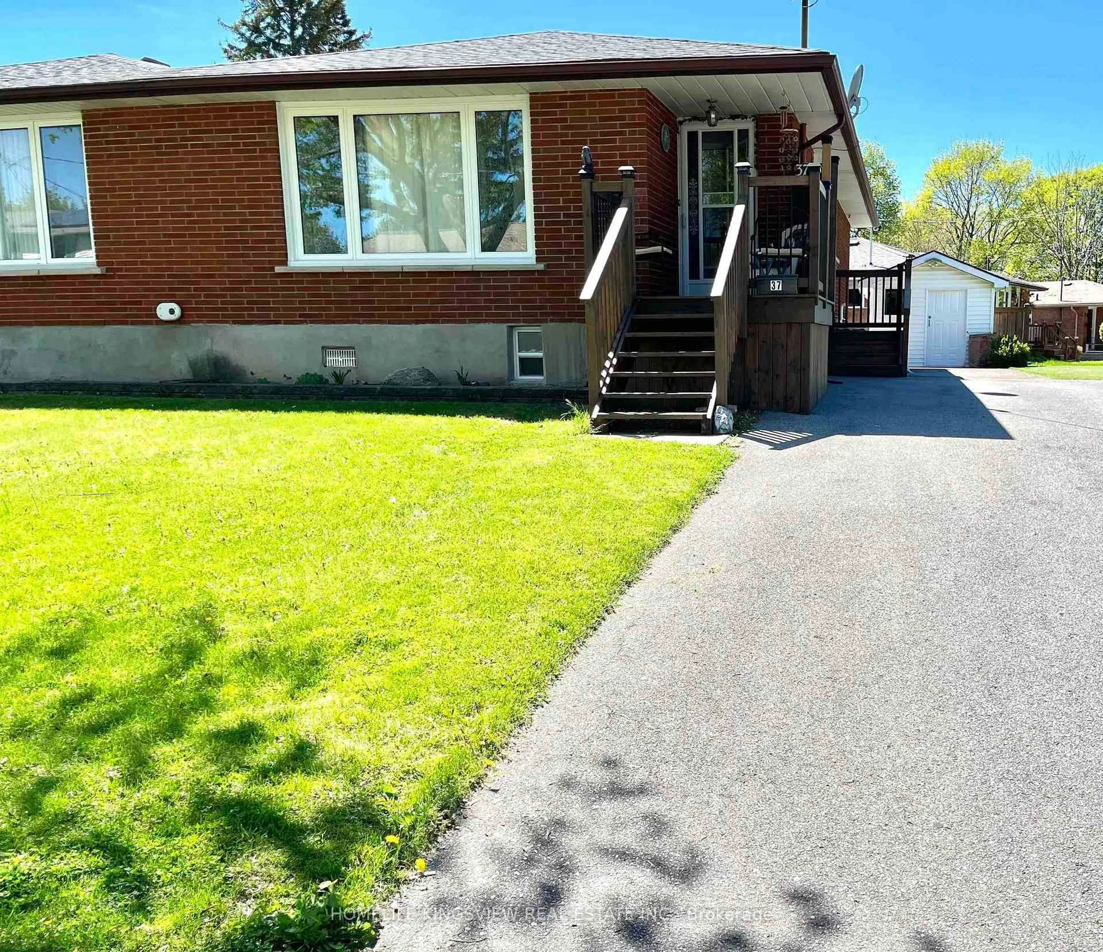 Unknown for 37 Allan Dr, St. Catharines Ontario L2N 6H3