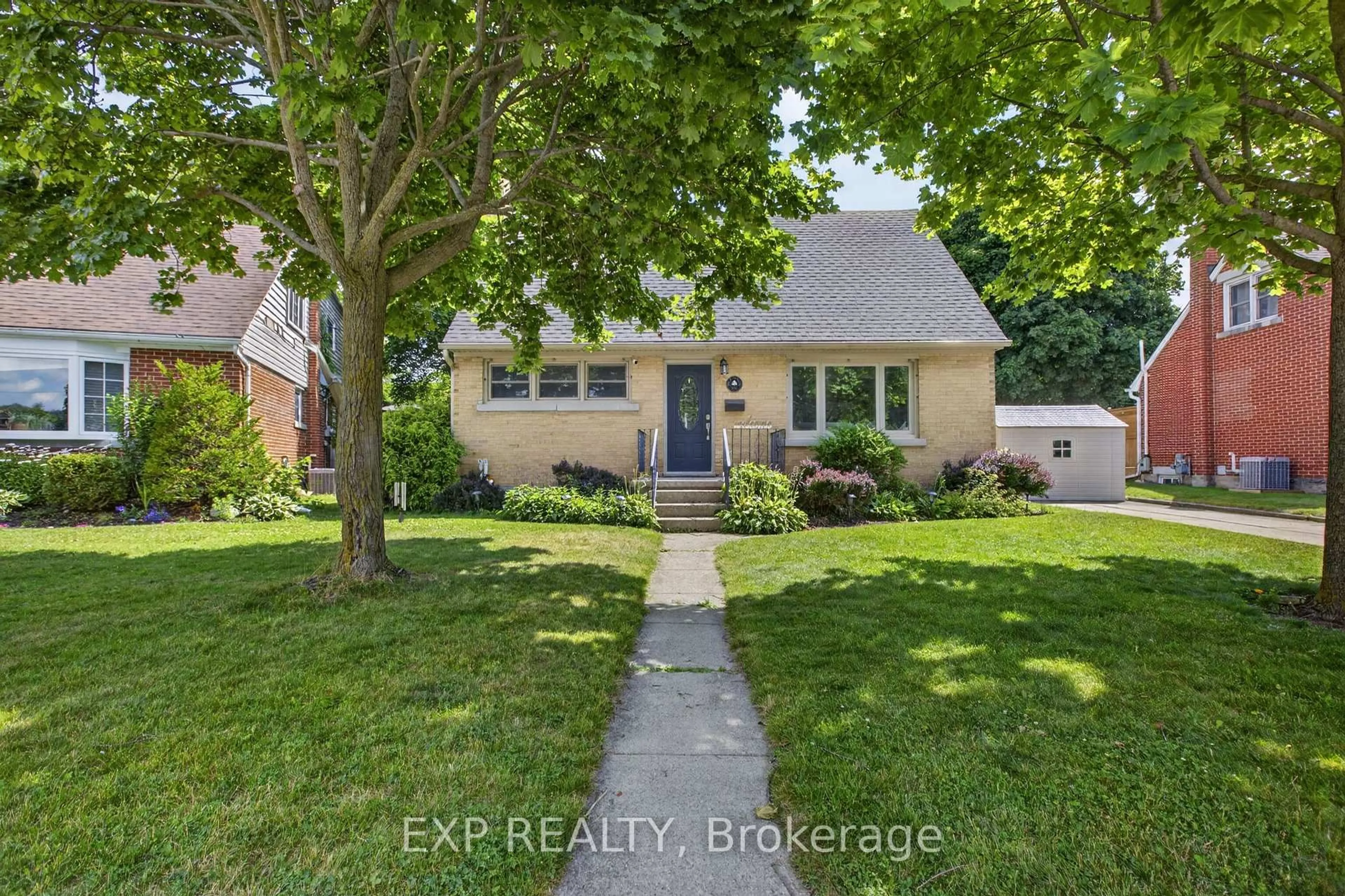 Unknown for 531 Philip Cres, Cambridge Ontario N3H 2R4