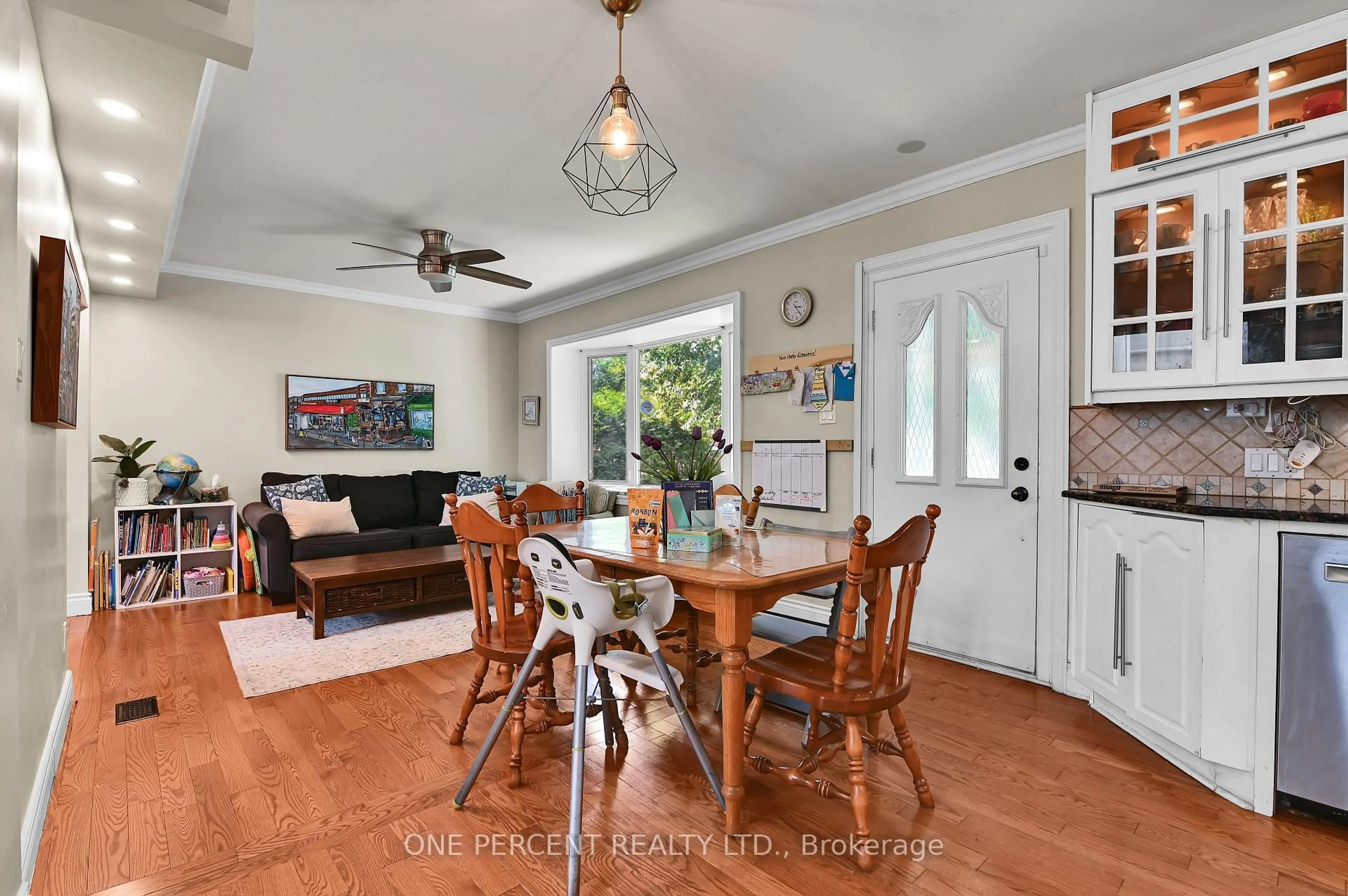 Dining room, unknown for 484 Mutual St, Ottawa Ontario K1K 1C8