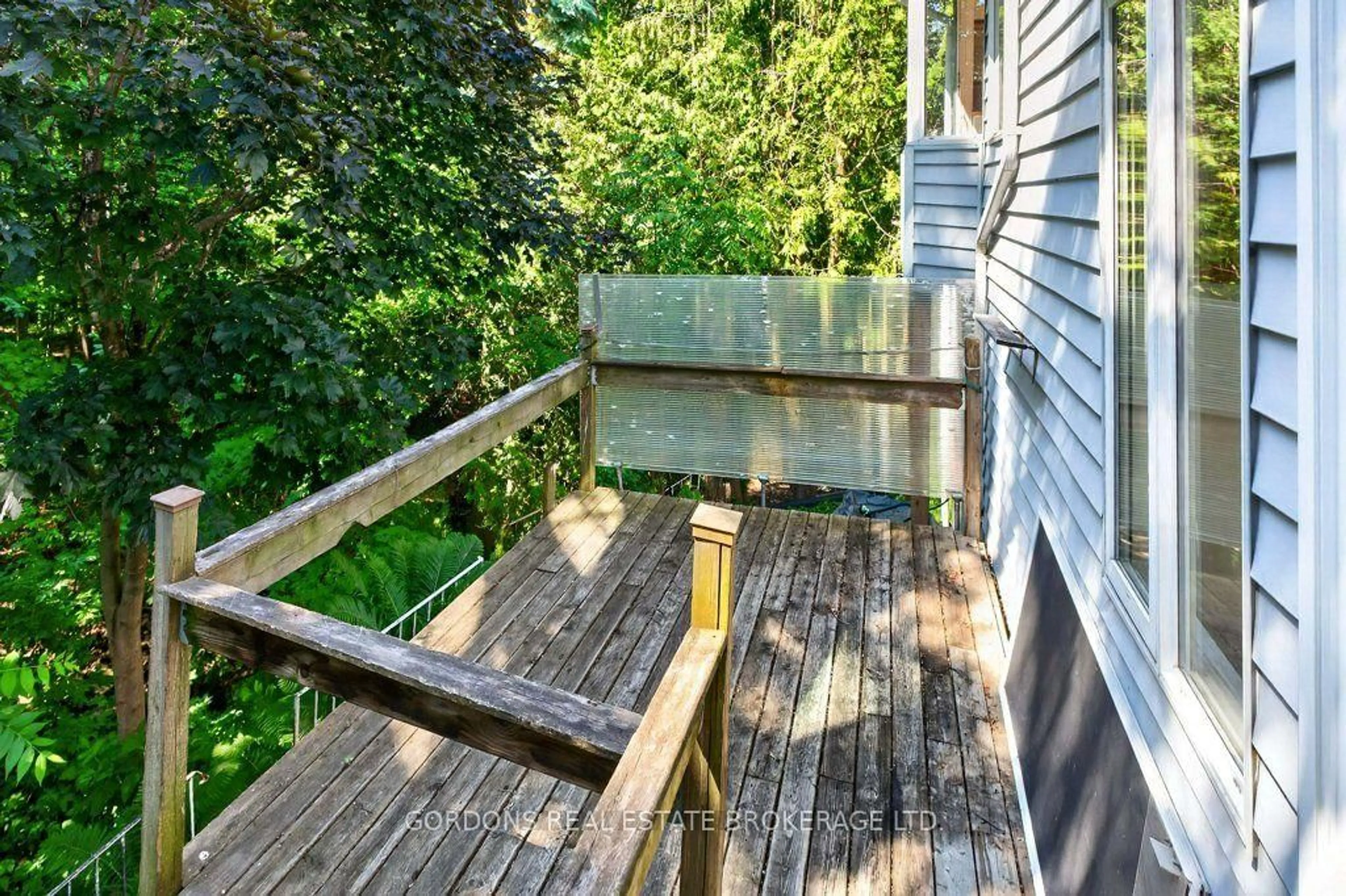 Patio, water/lake/river/ocean view for 30 Limeridge Dr, Kingston Ontario K7K 6M3