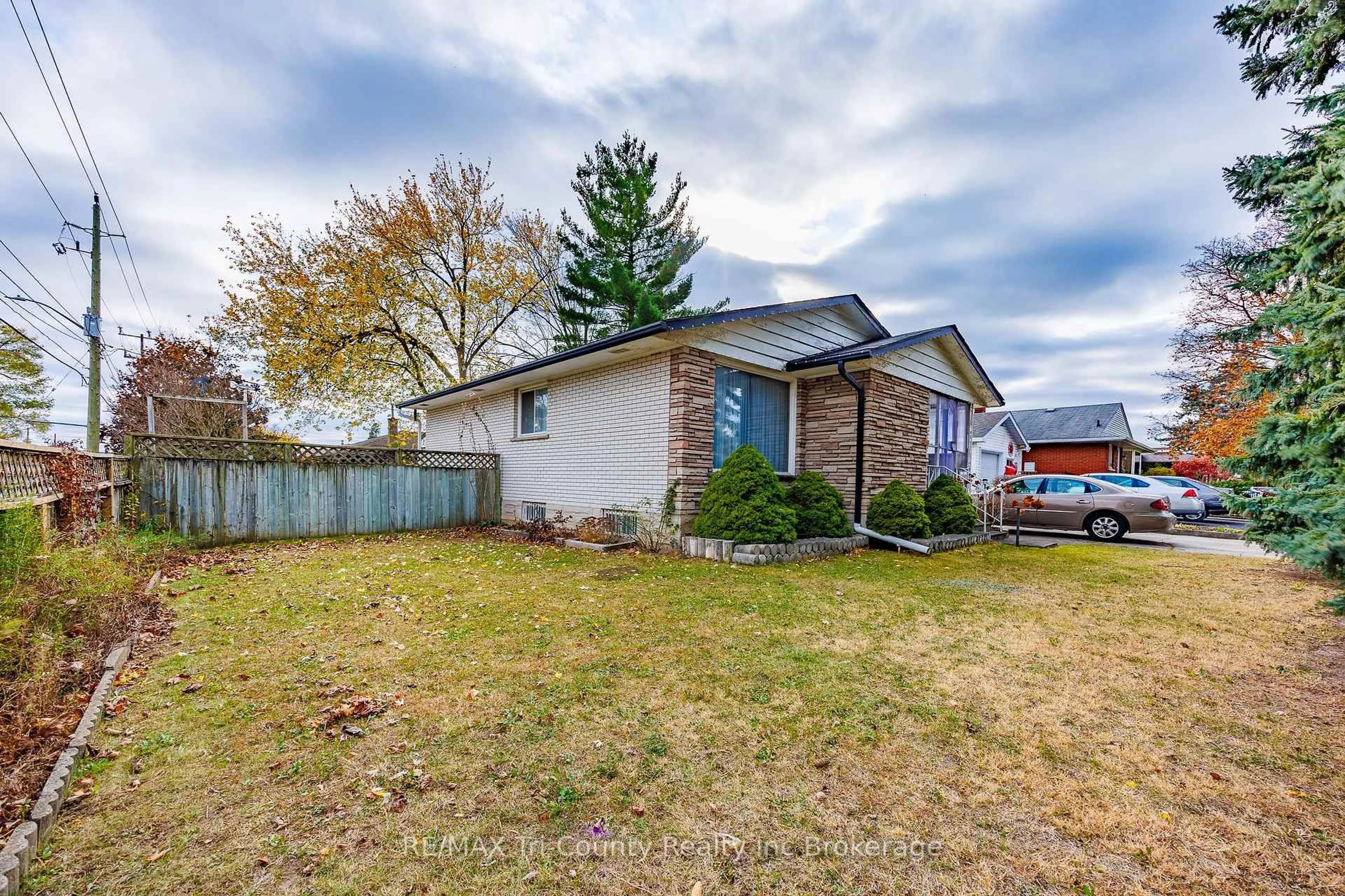 Home with brick exterior material, street for 1393 Thorman Dr, Cambridge Ontario N3H 1A1