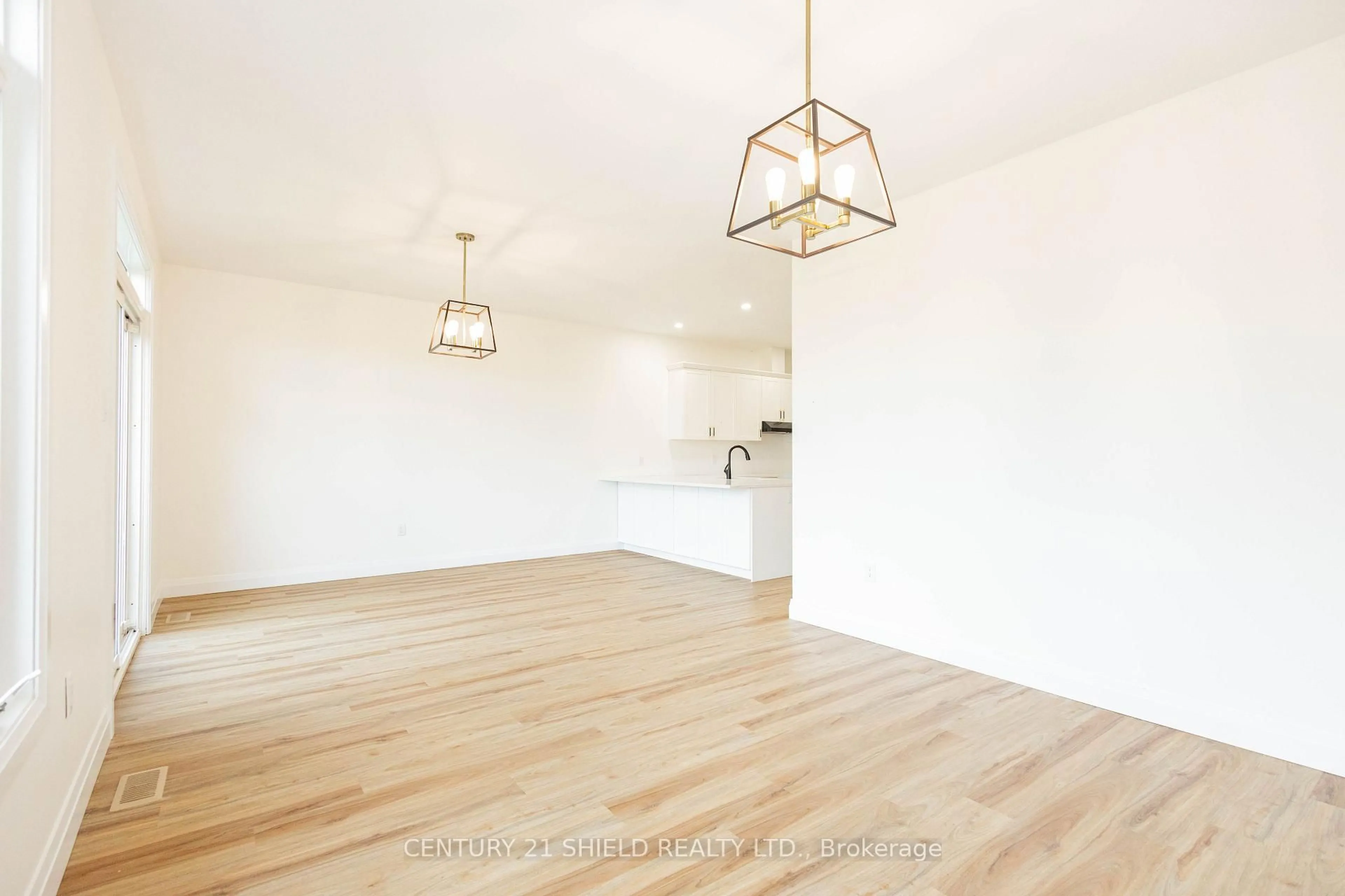 Unknown for 2288 Crewson Crt, Cornwall Ontario K6H 0H5