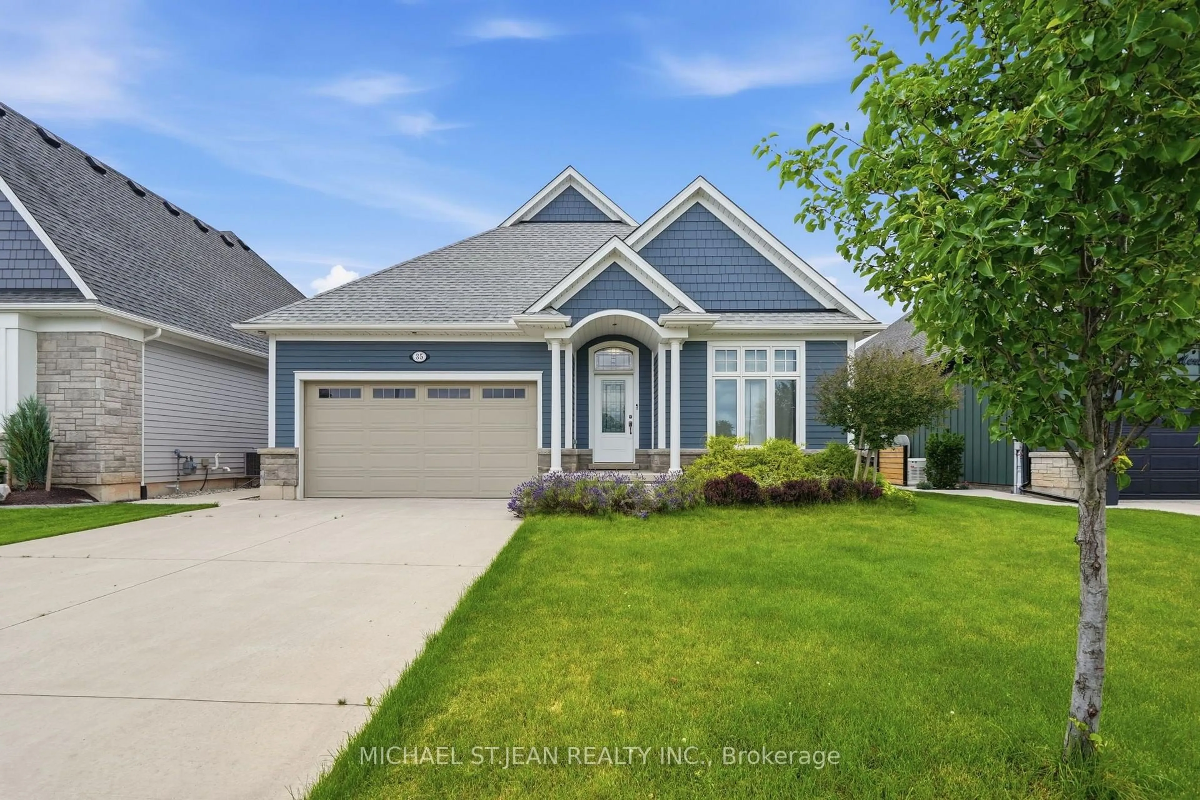 Home with vinyl exterior material, street for 35 Butlers Dr, Fort Erie Ontario L0S 1N0