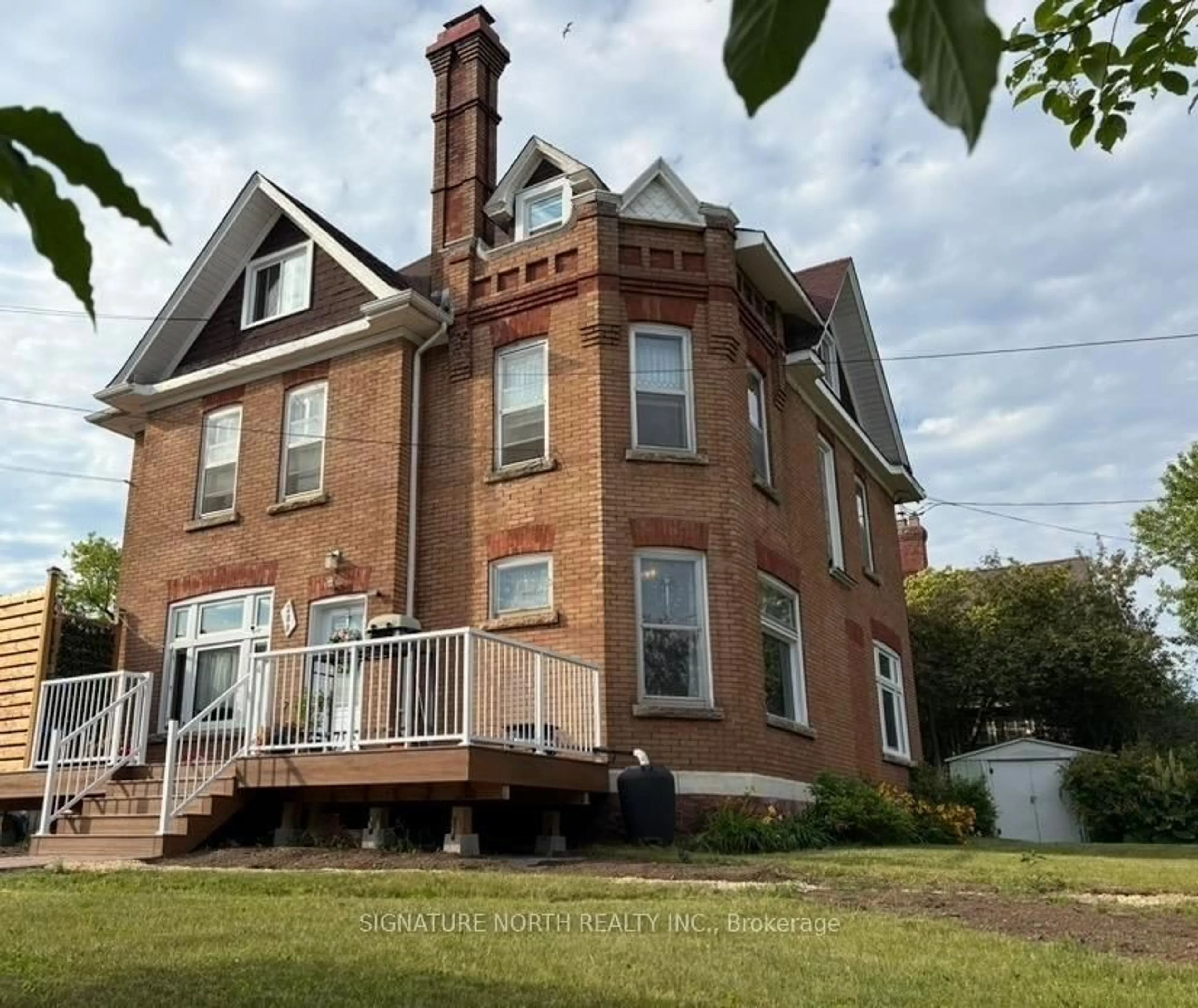 Home with brick exterior material, building for 288 Harrington Ave, Thunder Bay Ontario P7A 3T4