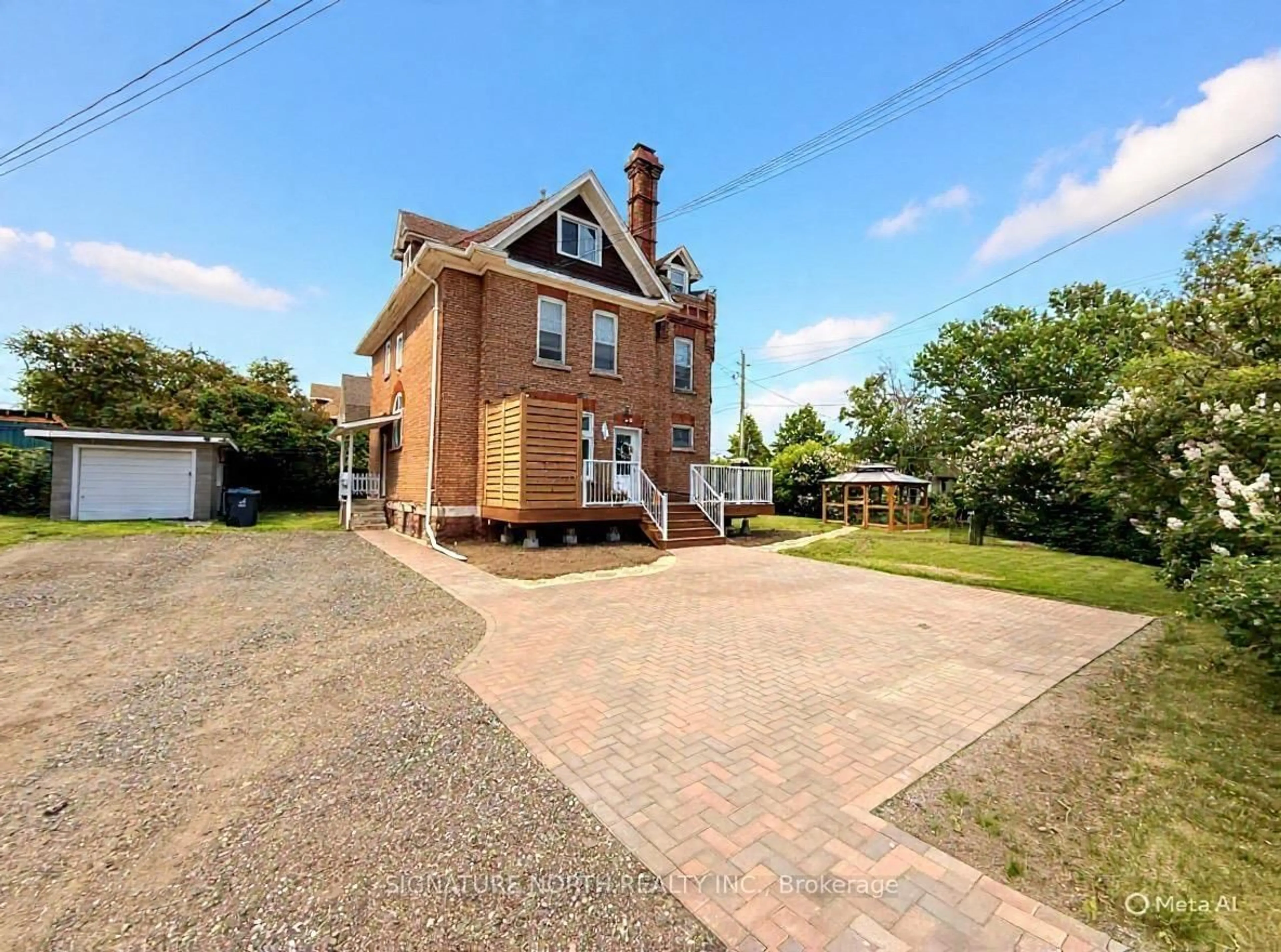 A pic from outside/outdoor area/front of a property/back of a property/a pic from drone, street for 288 Harrington Ave, Thunder Bay Ontario P7A 3T4
