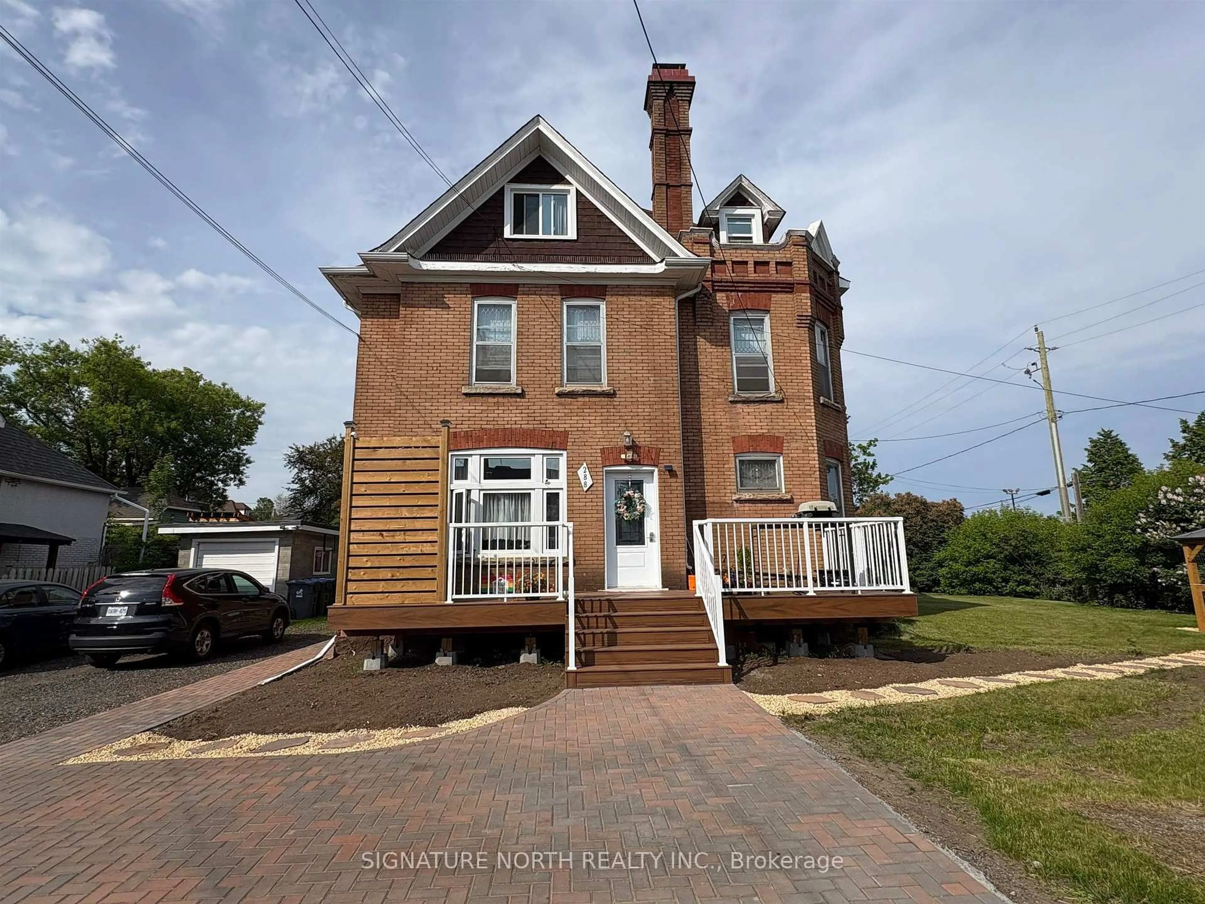 Home with brick exterior material, building for 288 Harrington Ave, Thunder Bay Ontario P7A 3T4