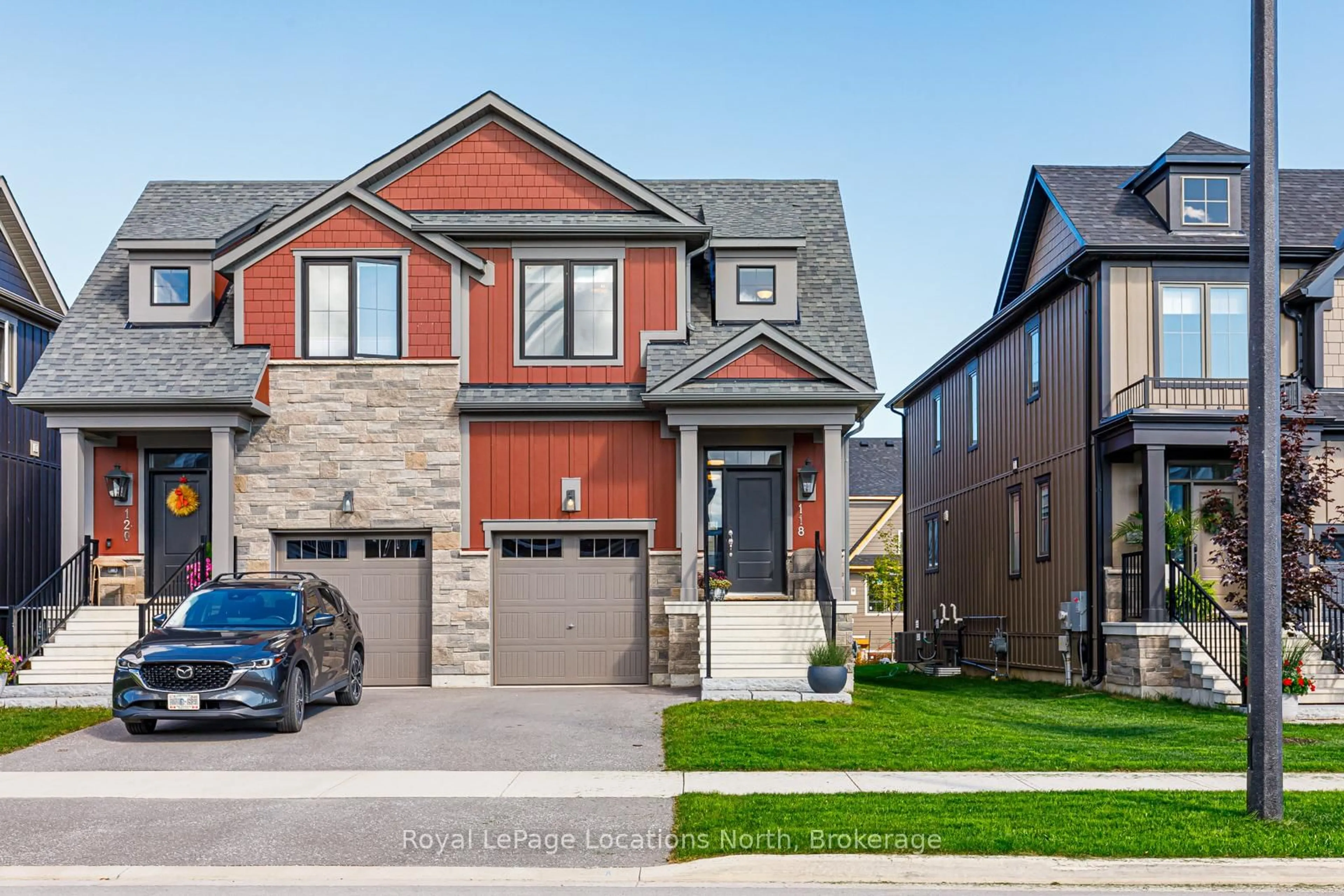 Home with brick exterior material, street for 118 Sycamore St, Blue Mountains Ontario L9Y 4E2
