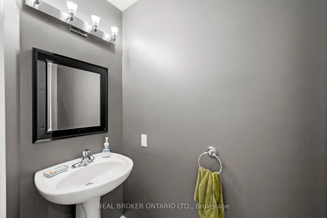 137 Marrissa Ave, Ottawa 4