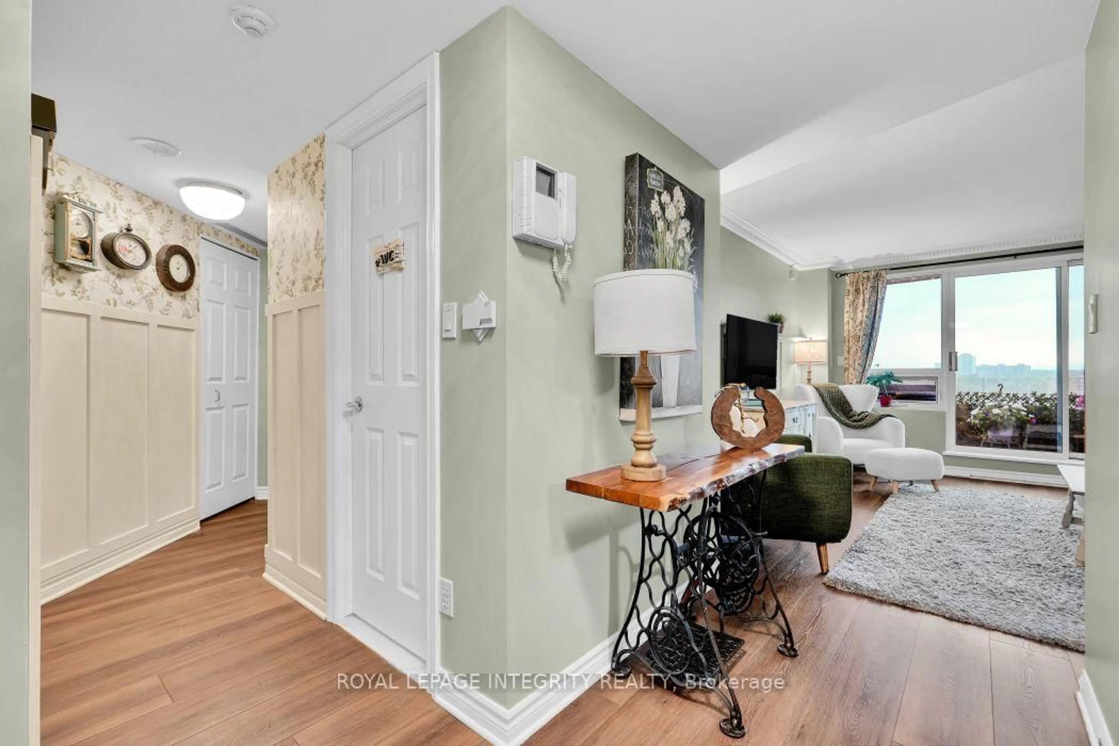 Unknown for 3105 Carling Ave #1403, Ottawa Ontario K2H 5A6