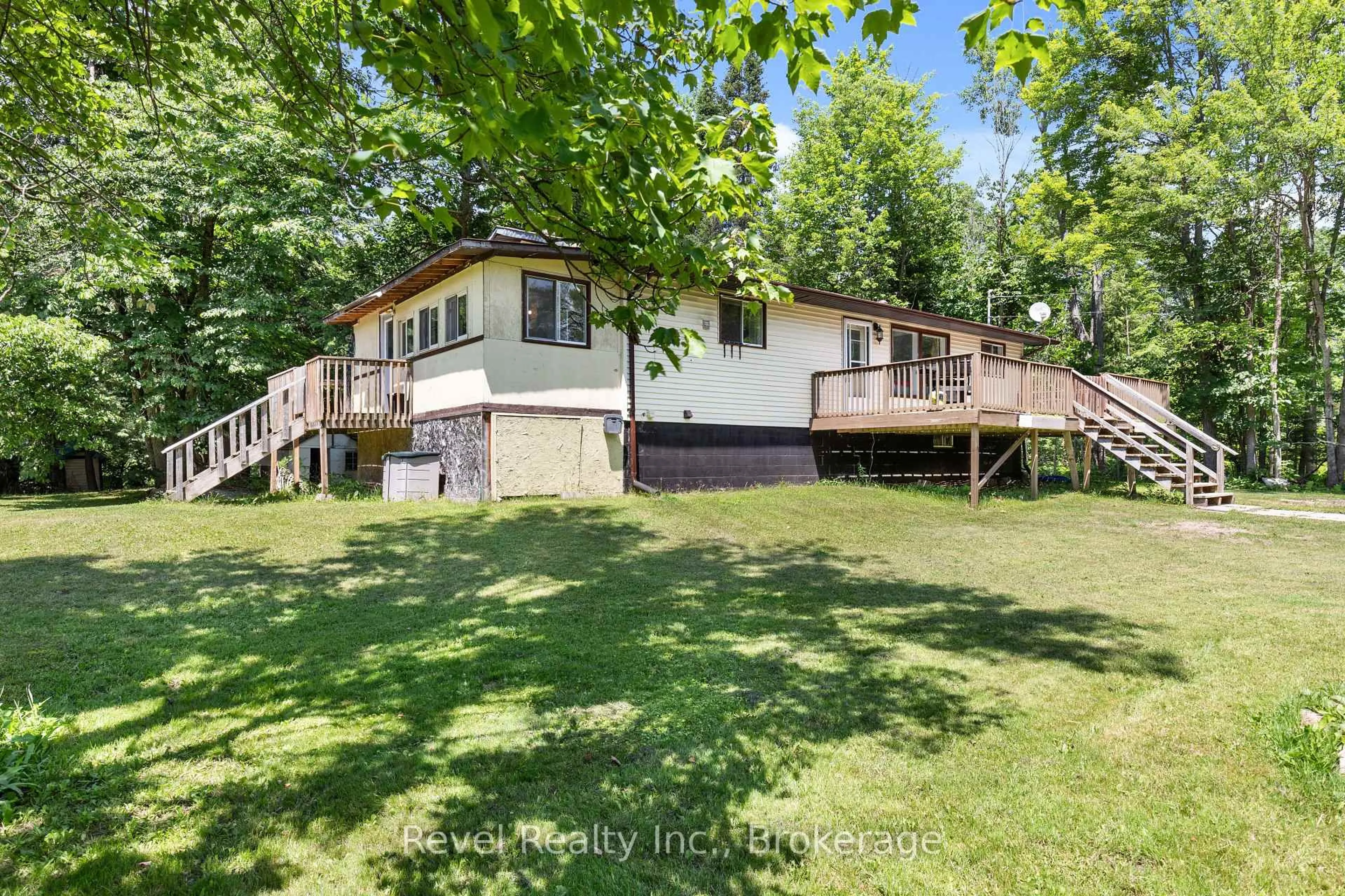 A pic from outside/outdoor area/front of a property/back of a property/a pic from drone, water/lake/river/ocean view for 31 Morrison St, Kawartha Lakes Ontario K0M 2L0