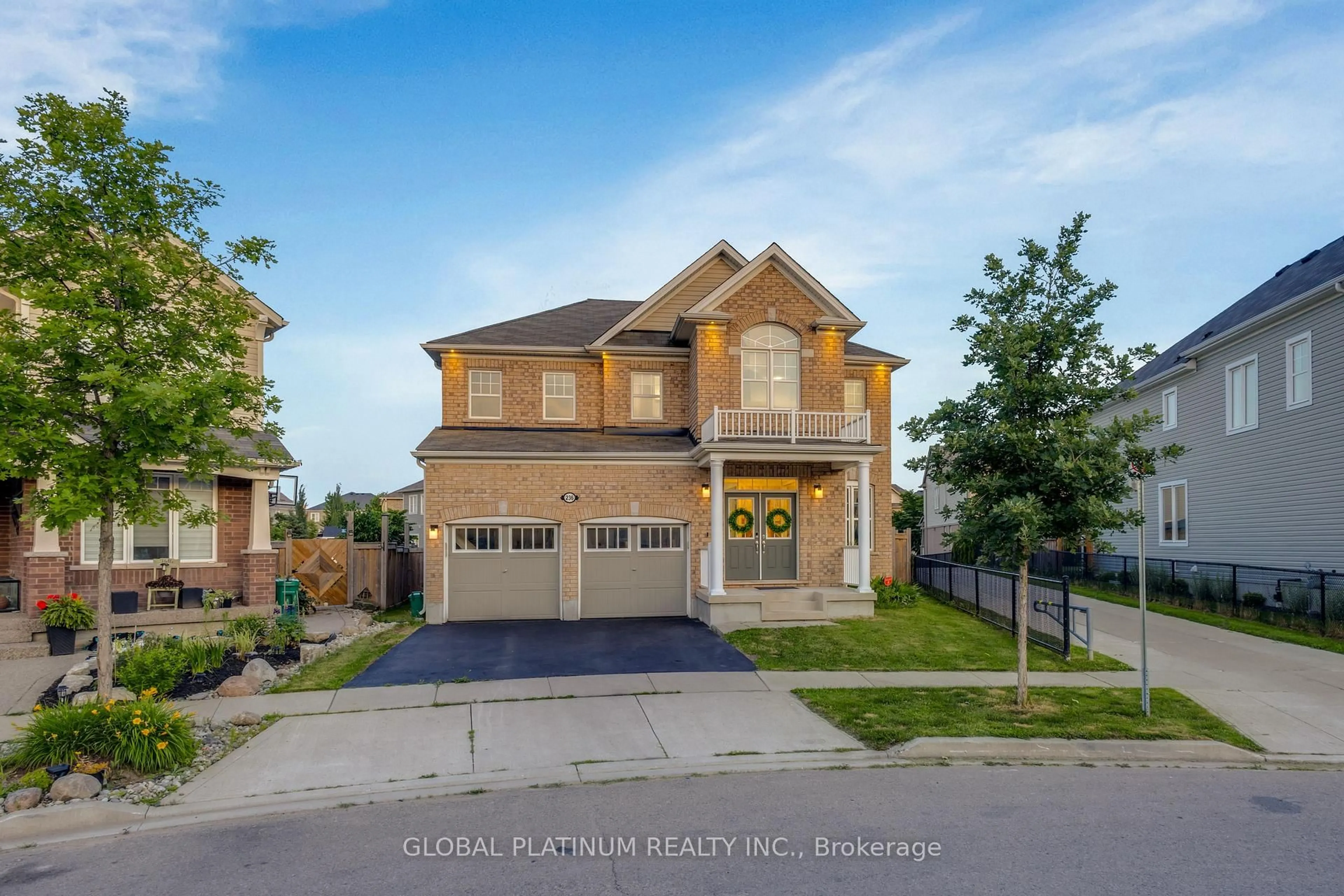 Home with brick exterior material, street for 236 Shady Glen Cres, Kitchener Ontario N2R 0J8