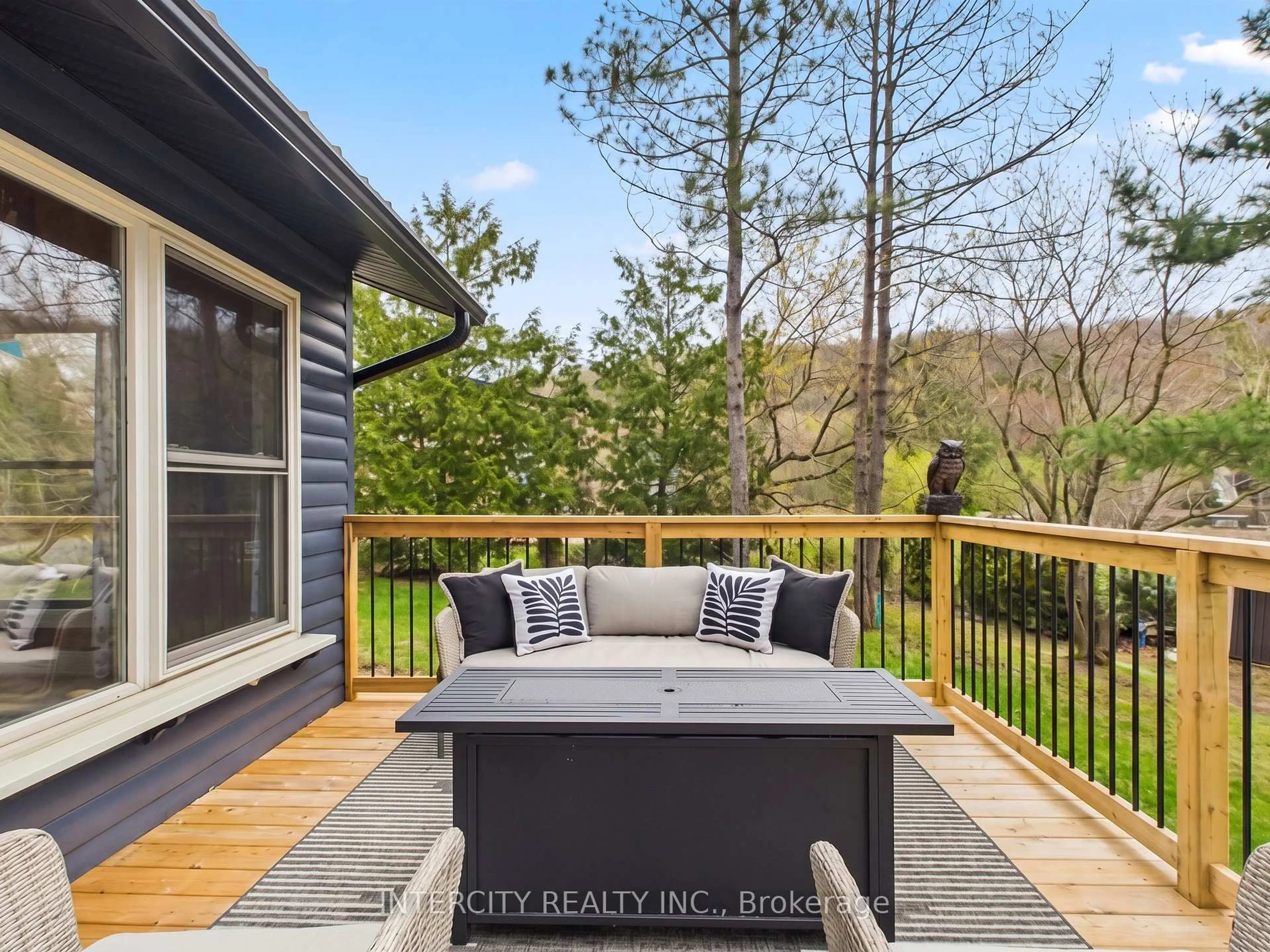 Patio, unknown for 1052 Cove Rd #3, Muskoka Lakes Ontario L0B 1M0