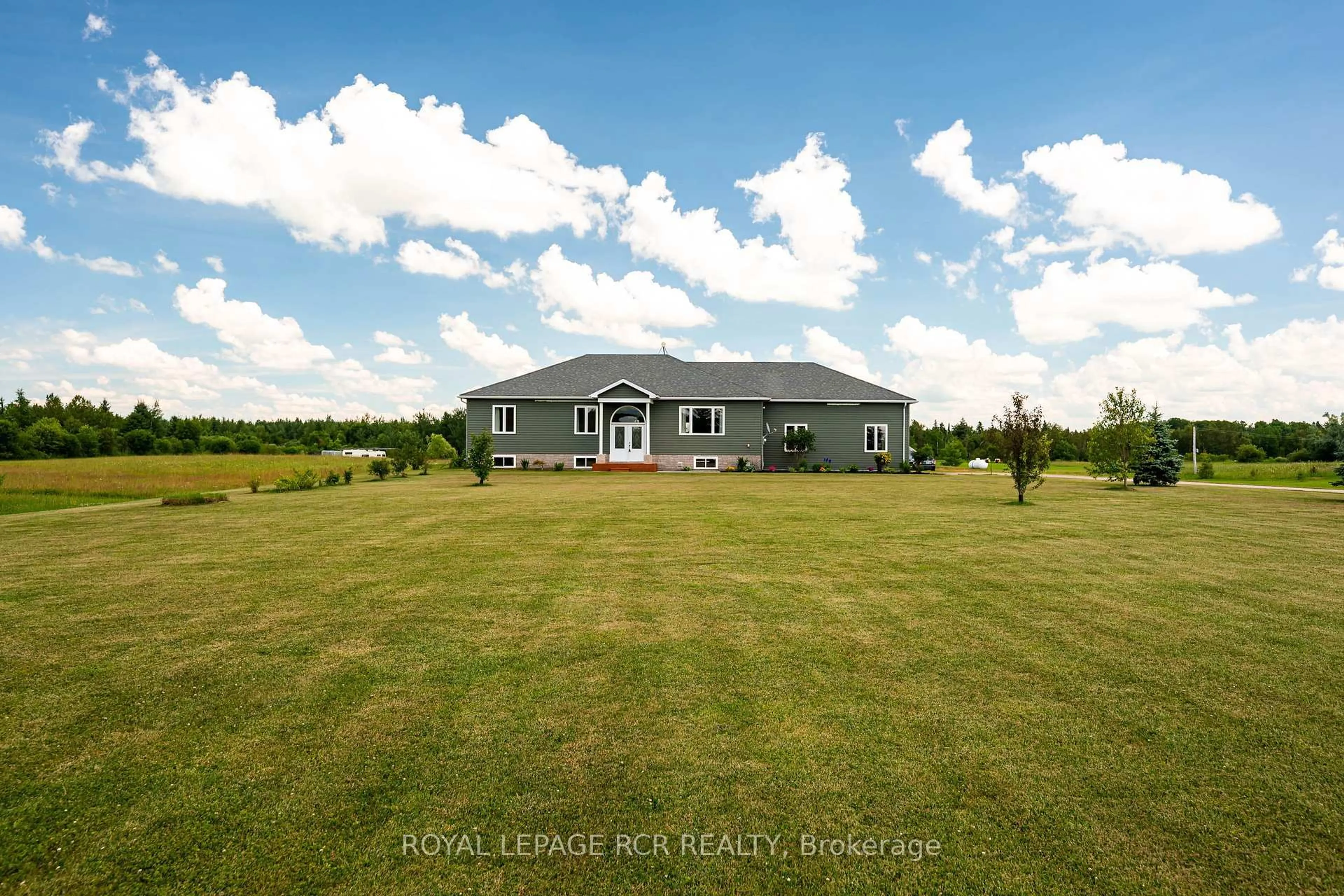 A pic from outside/outdoor area/front of a property/back of a property/a pic from drone, unknown for 334409 7th Line, Amaranth Ontario L9W 0L1
