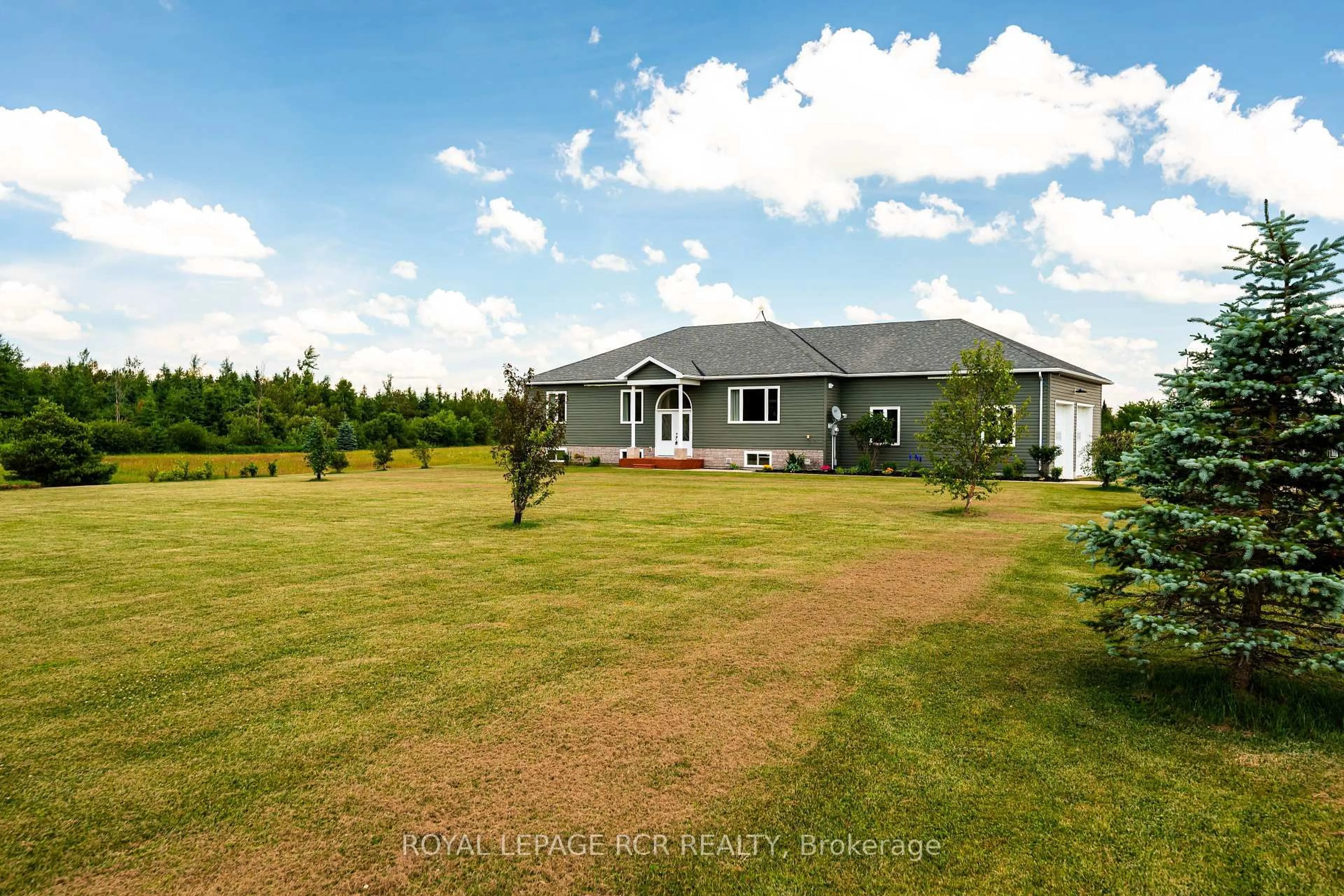 A pic from outside/outdoor area/front of a property/back of a property/a pic from drone, unknown for 334409 7th Line, Amaranth Ontario L9W 0L1