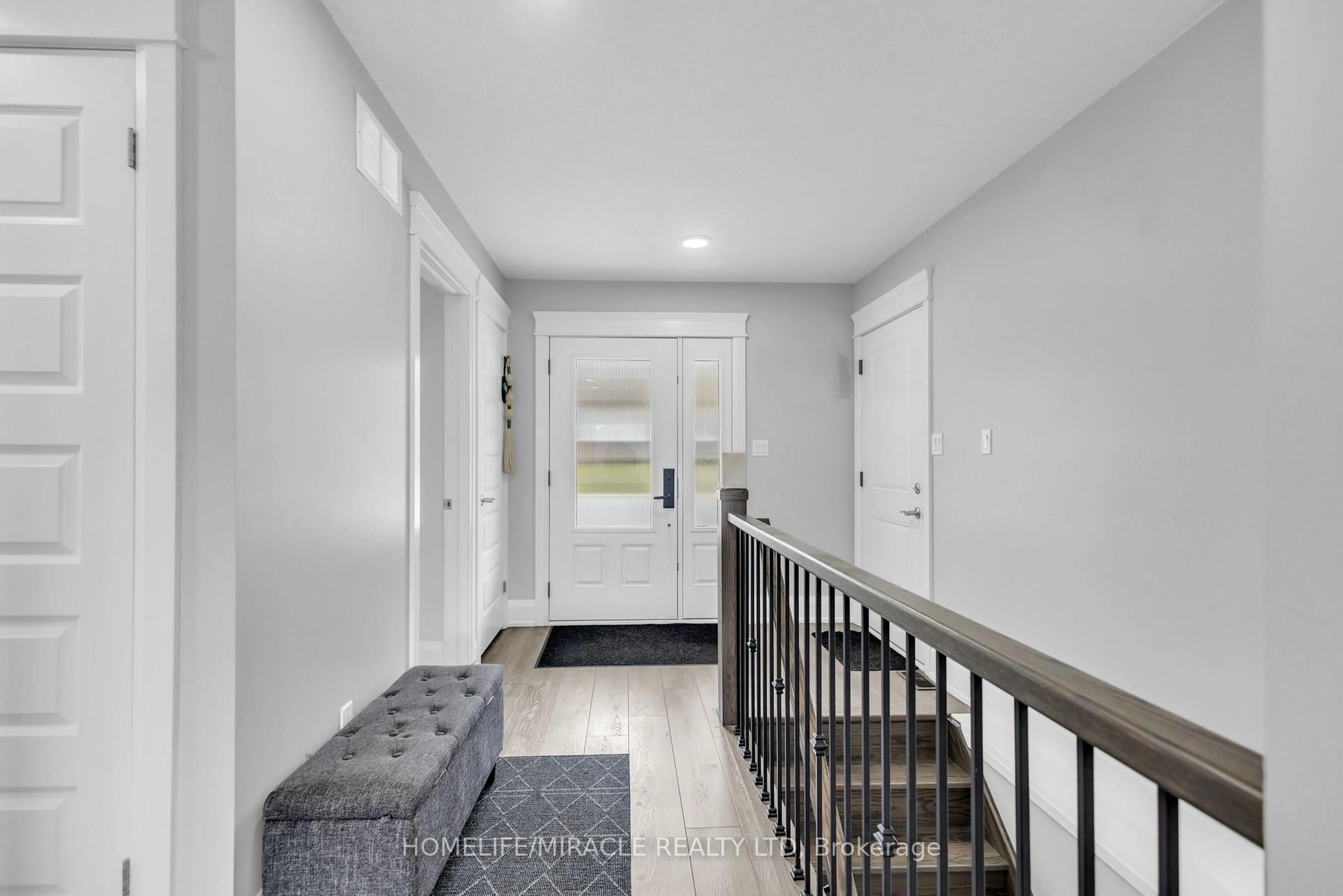 Indoor entryway for 172 Miller St, Wellington North Ontario N0G 2L3