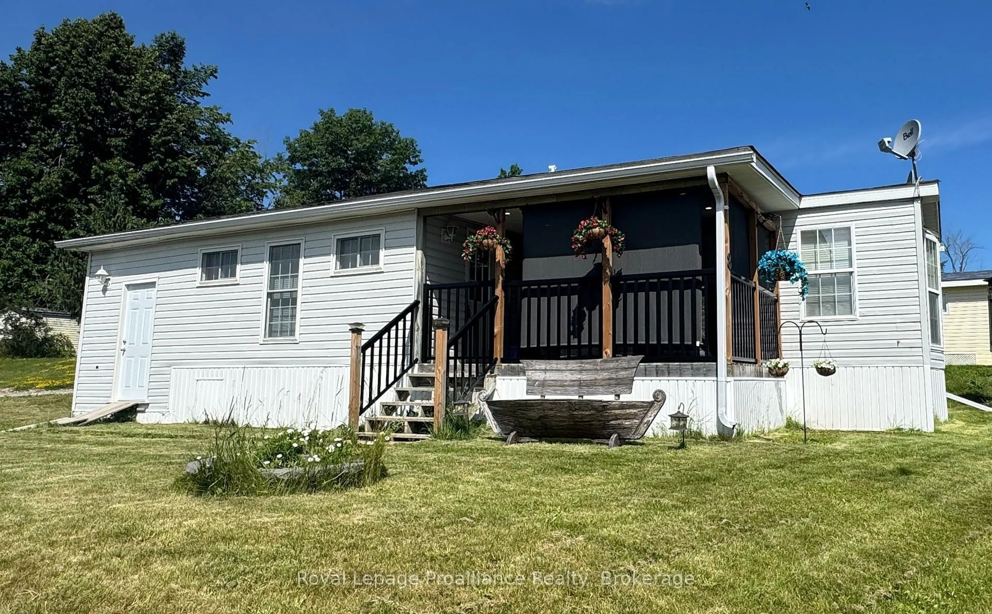Home with vinyl exterior material, unknown for 152 Concession 11 Rd, Trent Hills Ontario K0L 1Y0