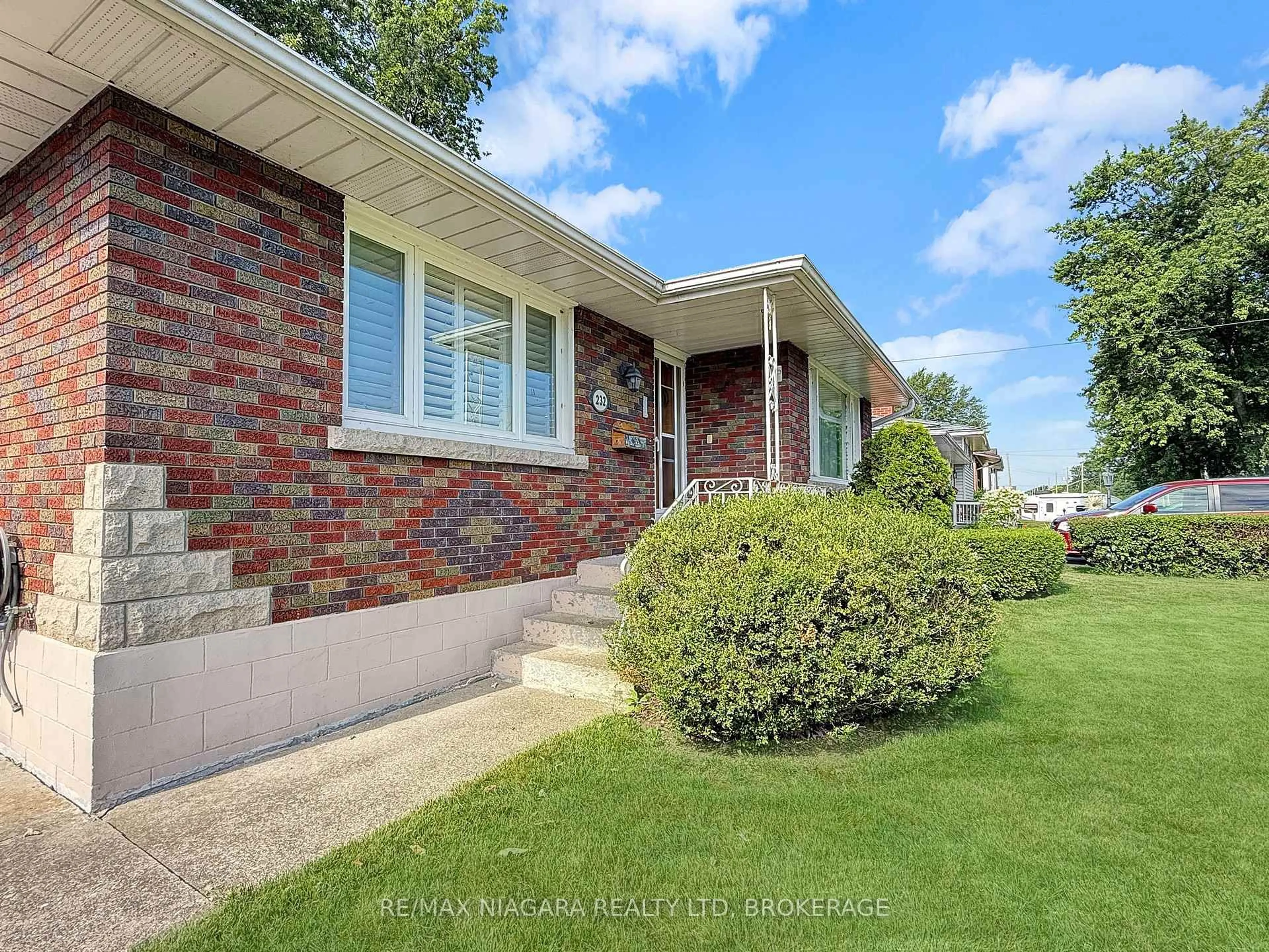 Home with brick exterior material, street for 232 Walden Blvd, Fort Erie Ontario L2A 1R8