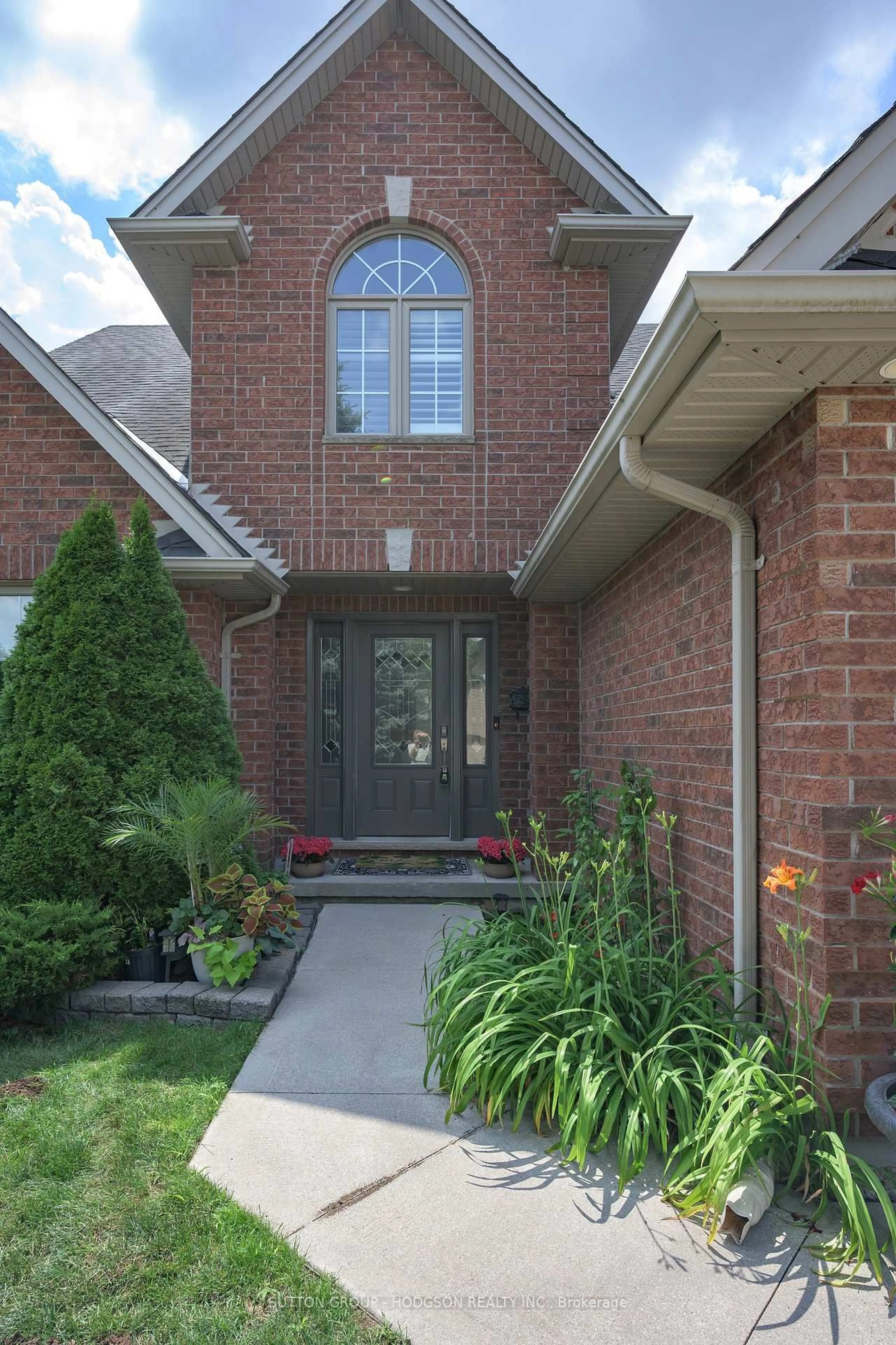 Home with brick exterior material, street for 1134 Manchester Rd, London North Ontario N6H 5P8
