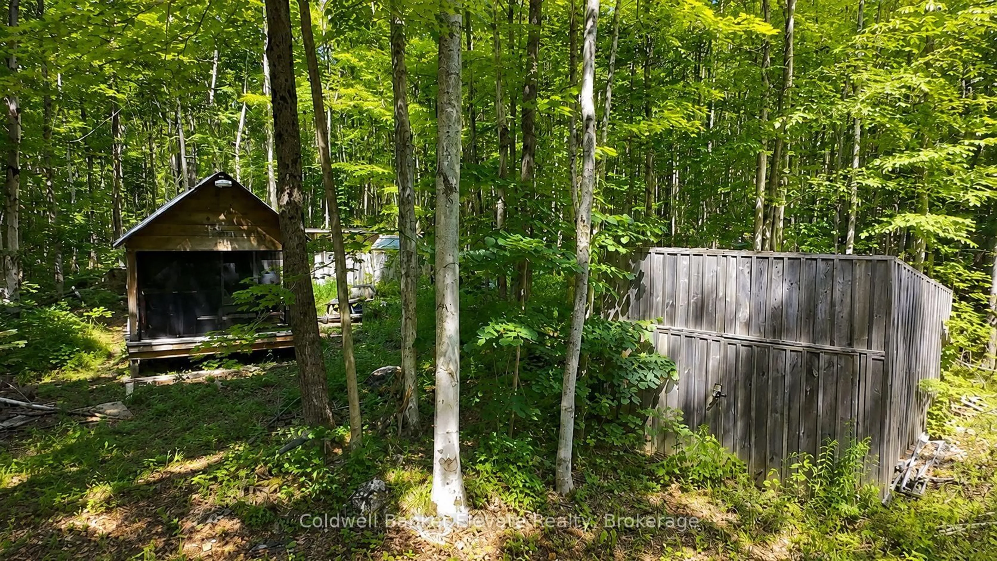 Shed for 483113 COLPOYS RANGE Rd, Georgian Bluffs Ontario N0H 2T0