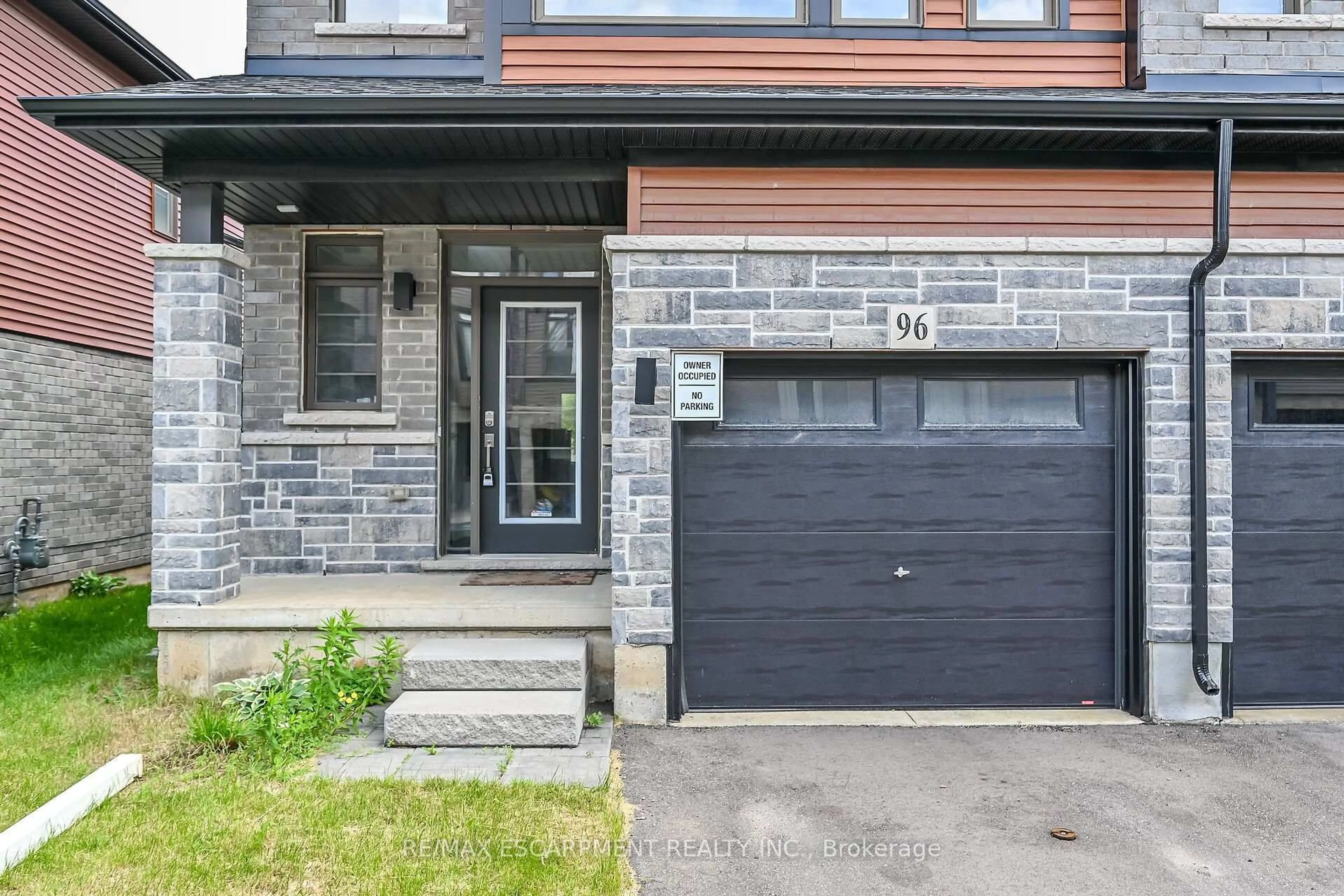 Home with brick exterior material, street for 120 Court Dr #96, Brant Ontario N3L 0N2
