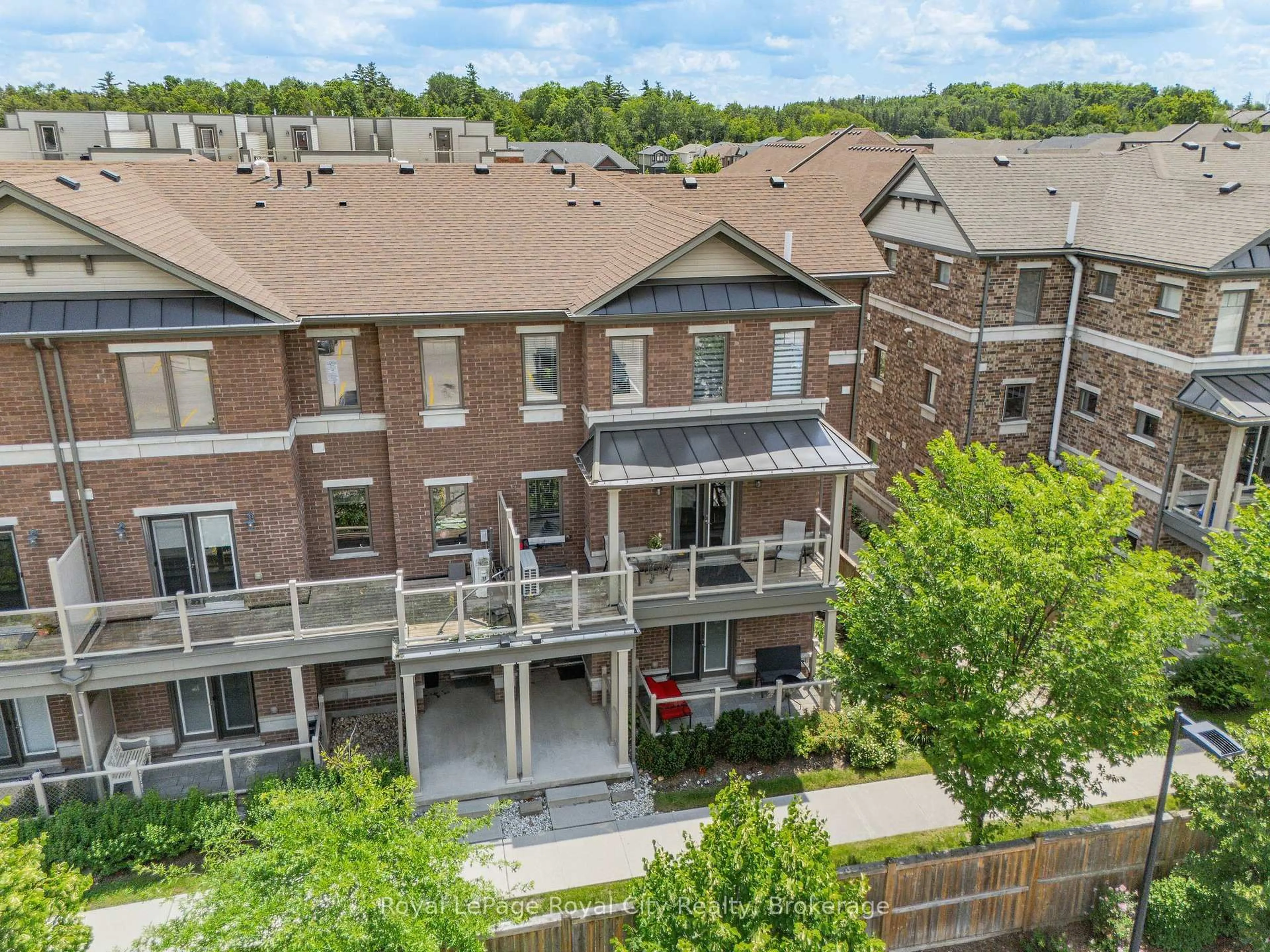 A pic from outside/outdoor area/front of a property/back of a property/a pic from drone, city buildings view from balcony for 39 Kay Cres #30, Guelph Ontario N1L 0N5