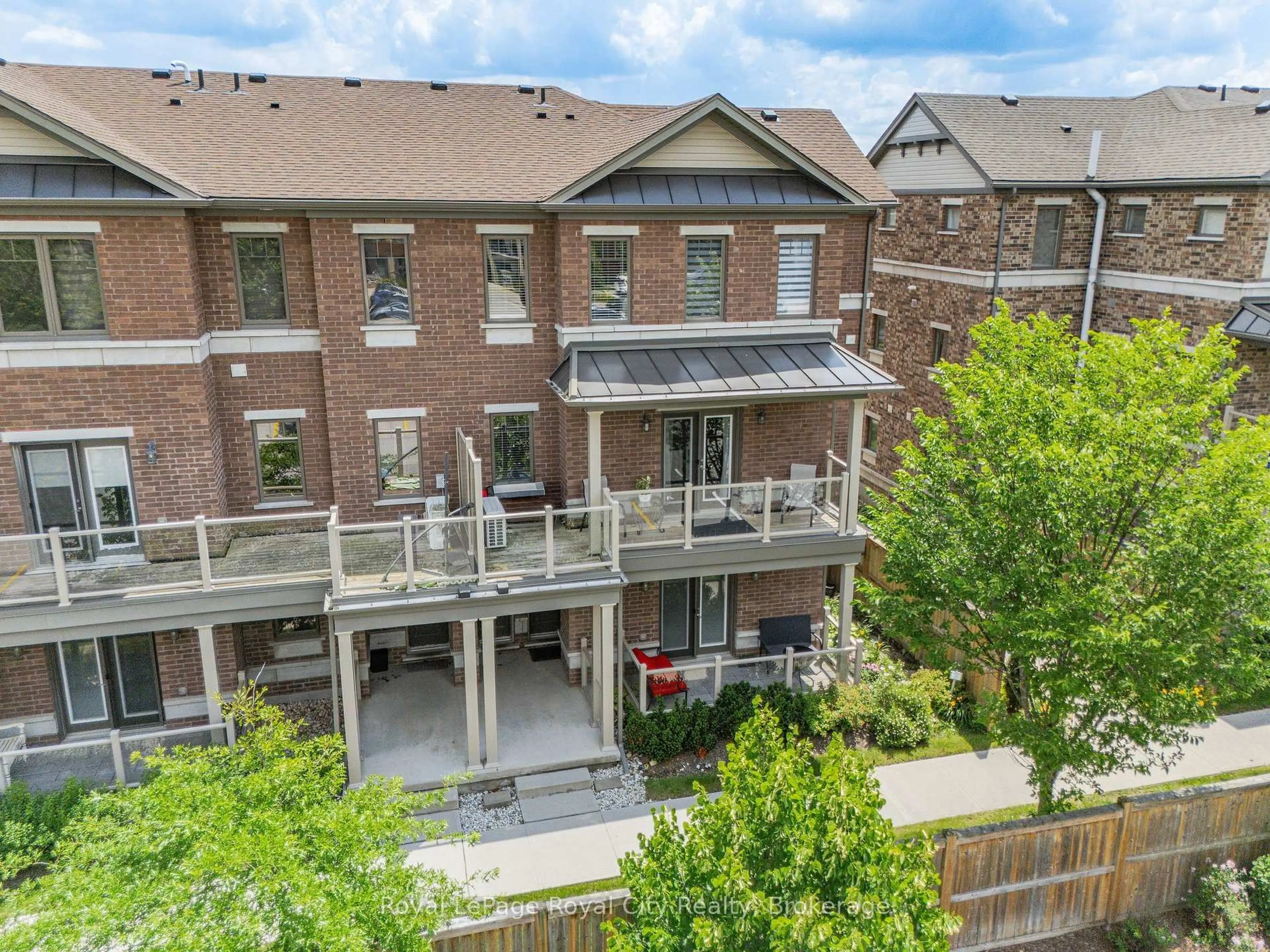 A pic from outside/outdoor area/front of a property/back of a property/a pic from drone, city buildings view from balcony for 39 Kay Cres #30, Guelph Ontario N1L 0N5