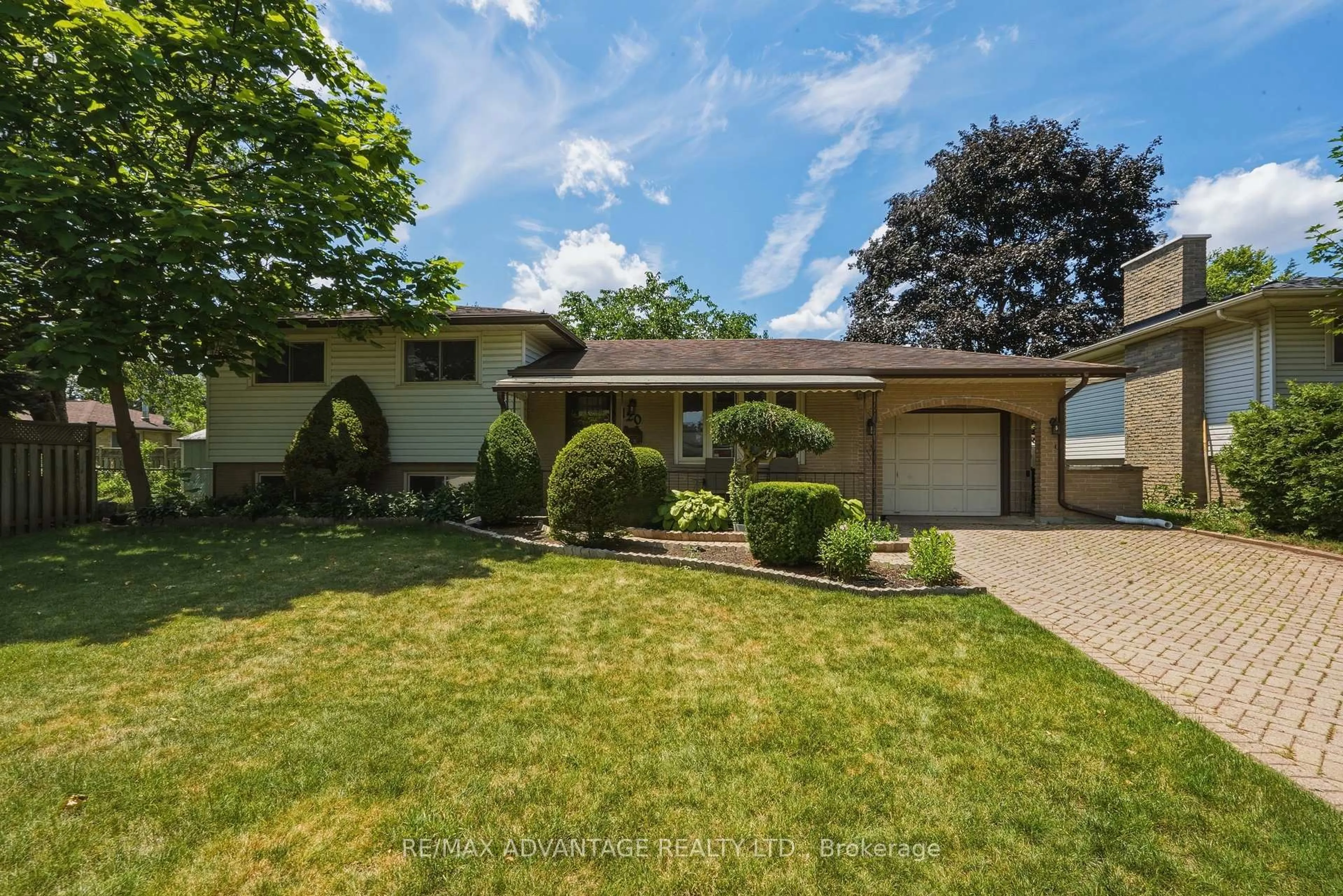 Unknown for 120 Champlain Cres, London East Ontario N5V 1H1