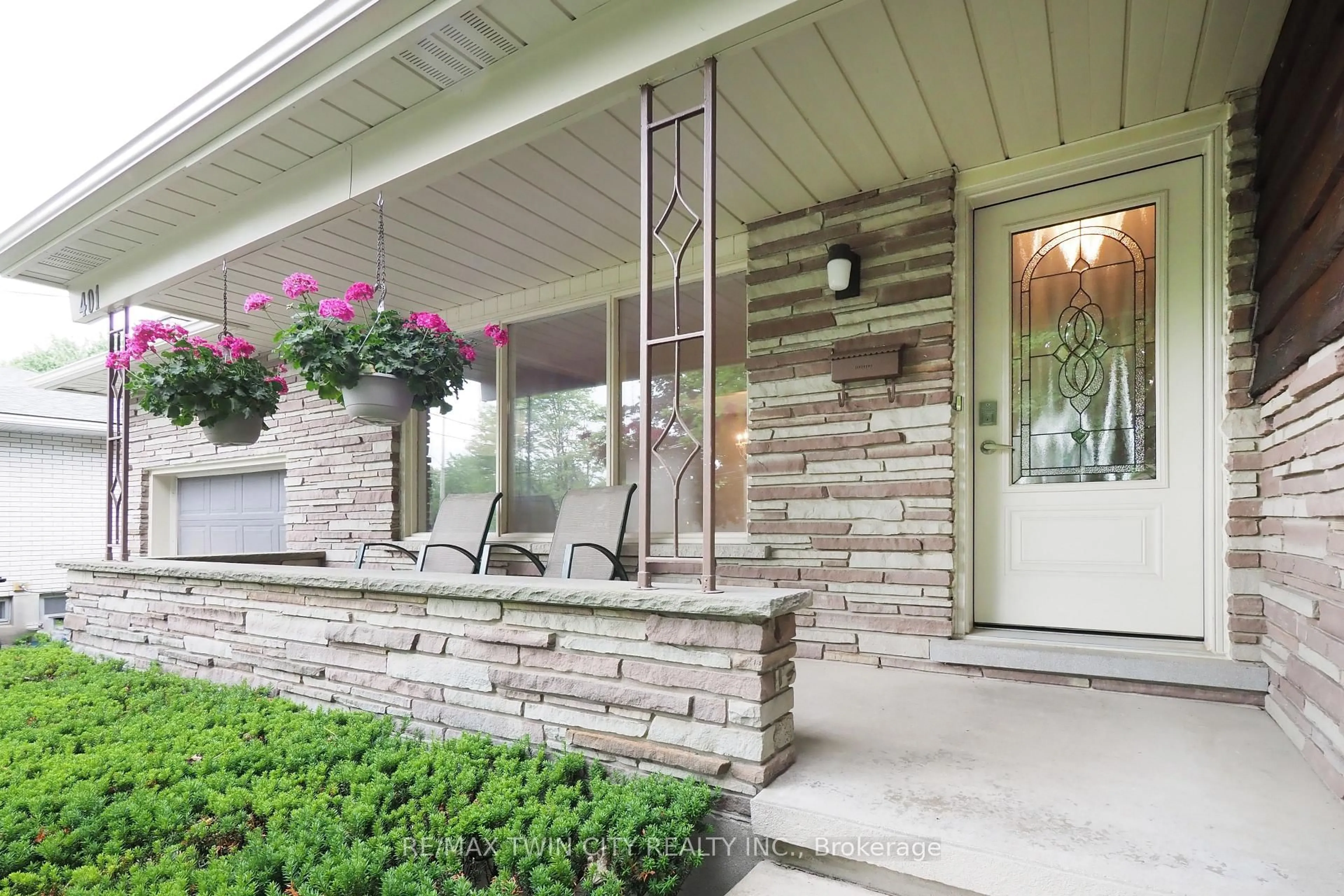 Unknown for 401 Forest Hill Dr, Kitchener Ontario N2M 4H3