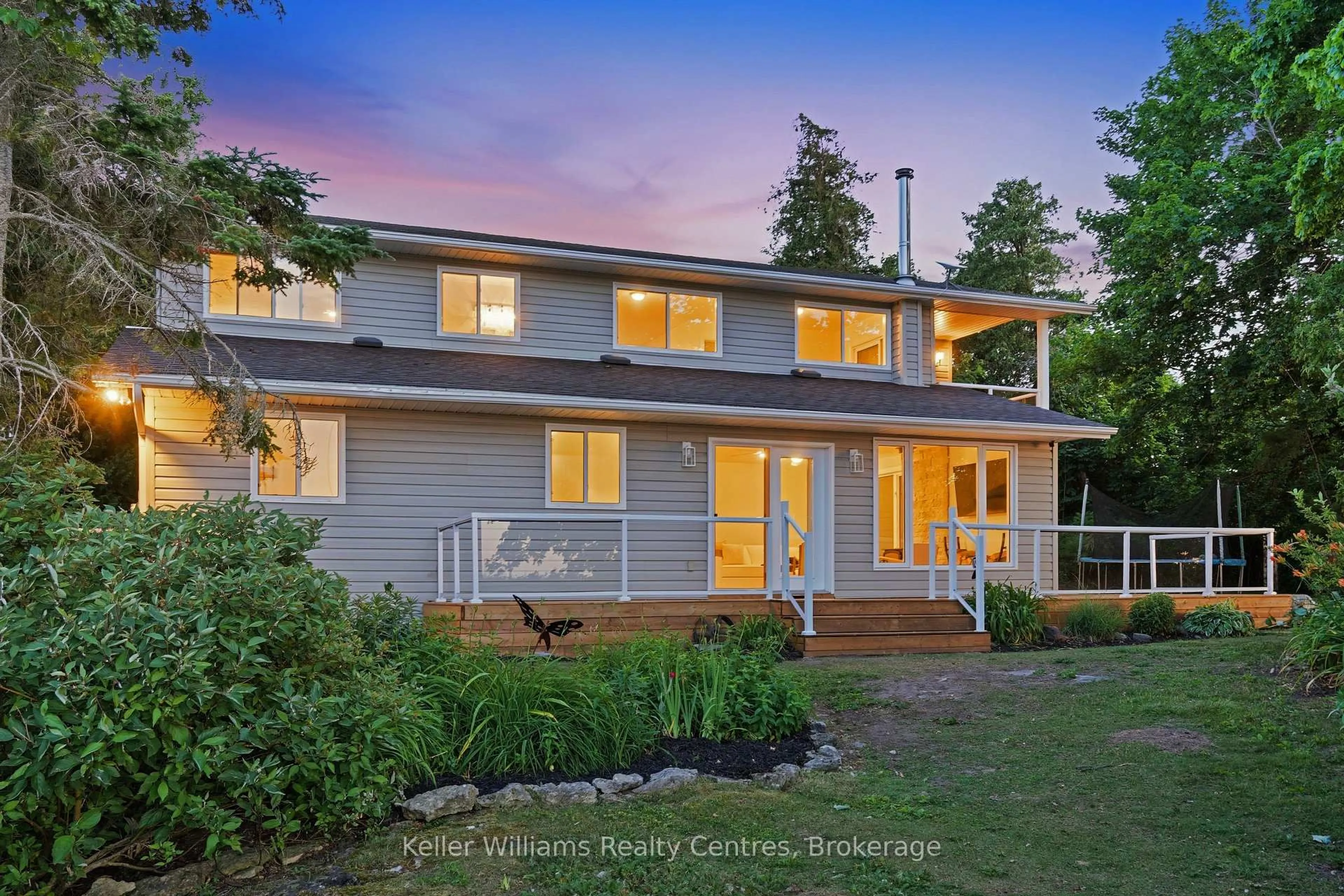 Home with vinyl exterior material, unknown for 25 DOCK Rd, South Bruce Peninsula Ontario N0H 2T0