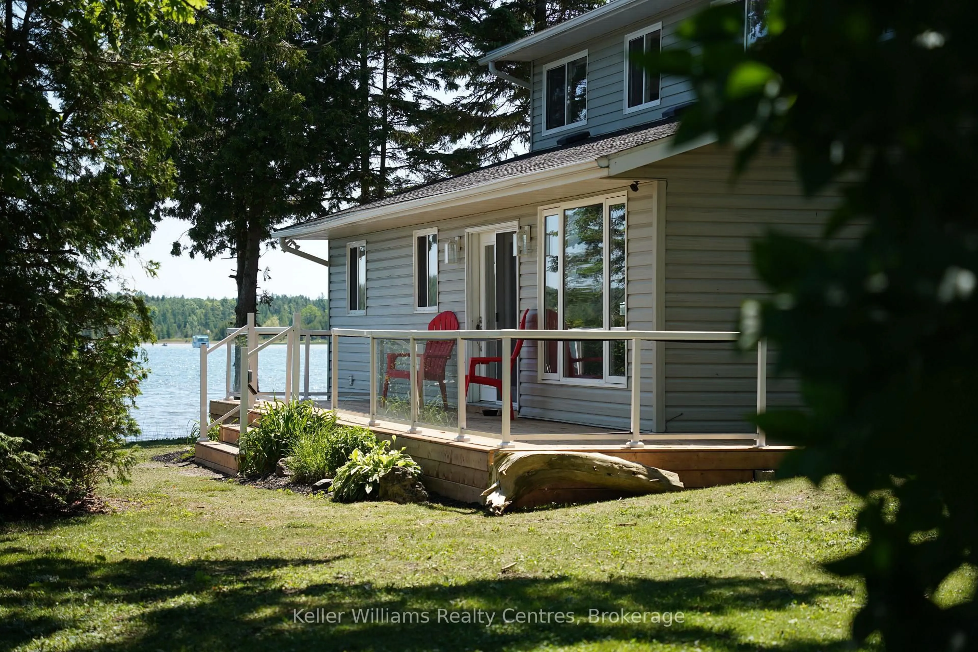 Patio, water/lake/river/ocean view for 25 DOCK Rd, South Bruce Peninsula Ontario N0H 2T0