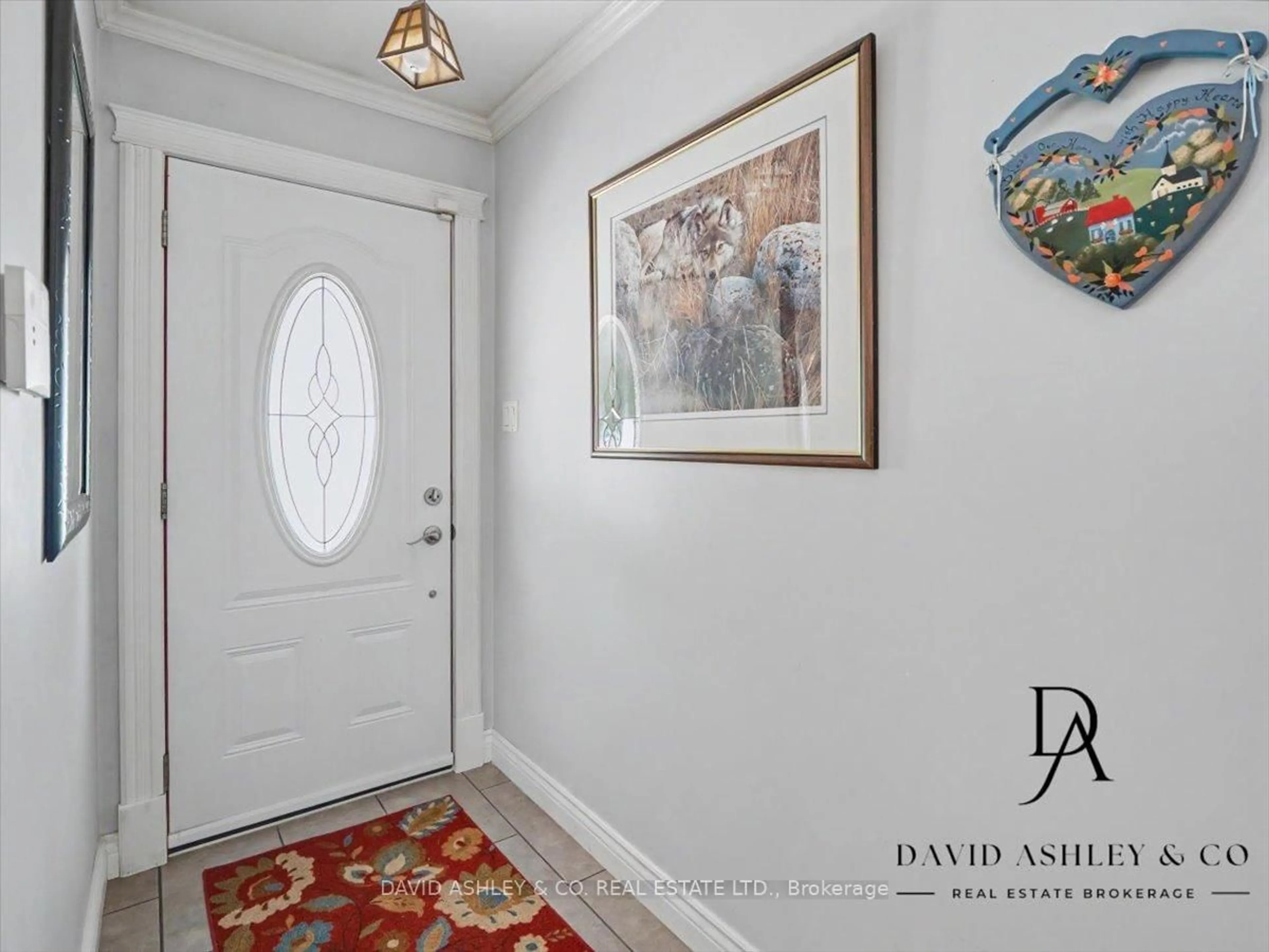 Indoor entryway for 4 Queen St, Rideau Lakes Ontario K0G 1V0