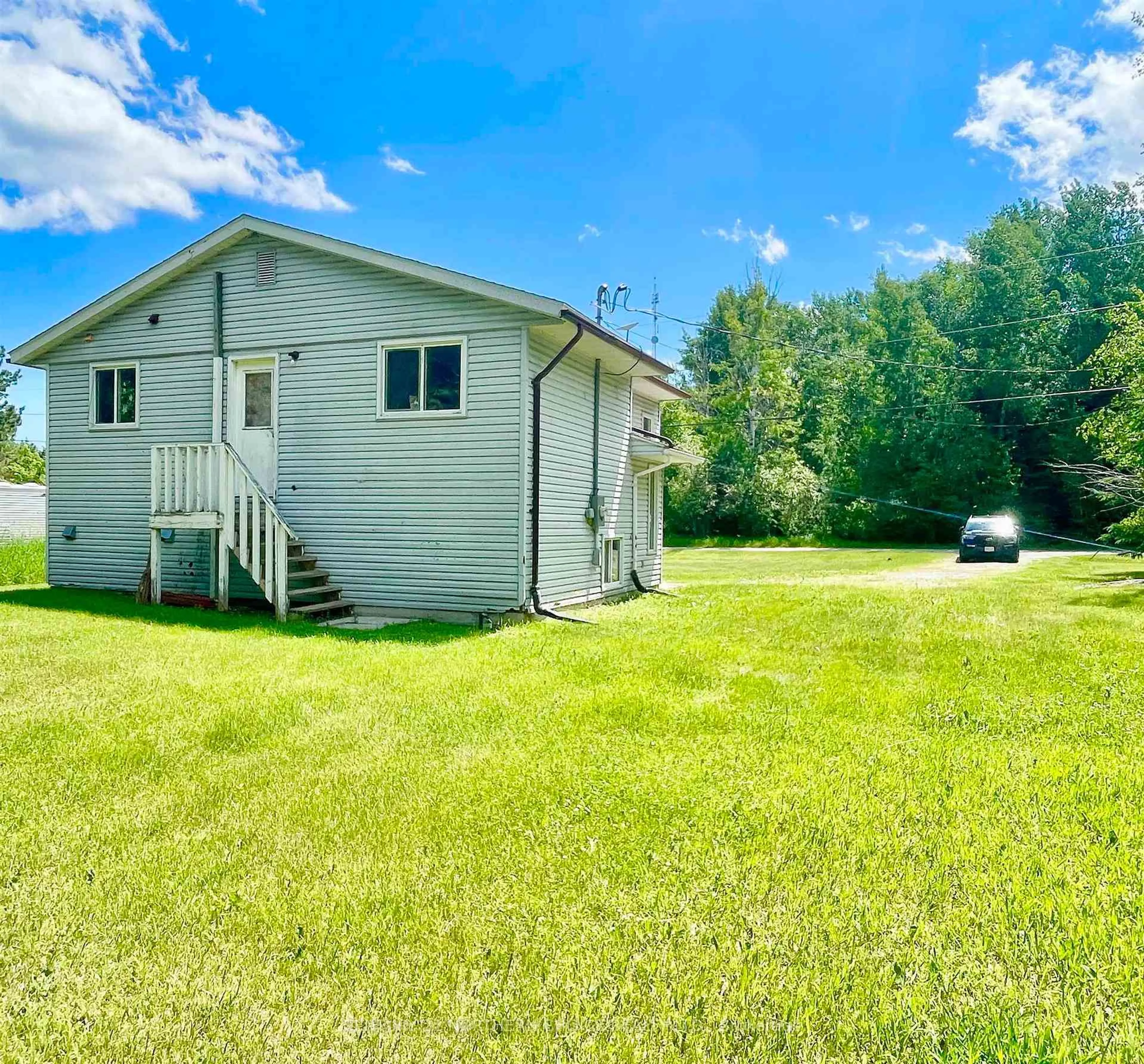 Shed for 64 Wellington Rd, Kenora Remote Area Ontario P0V 2W0