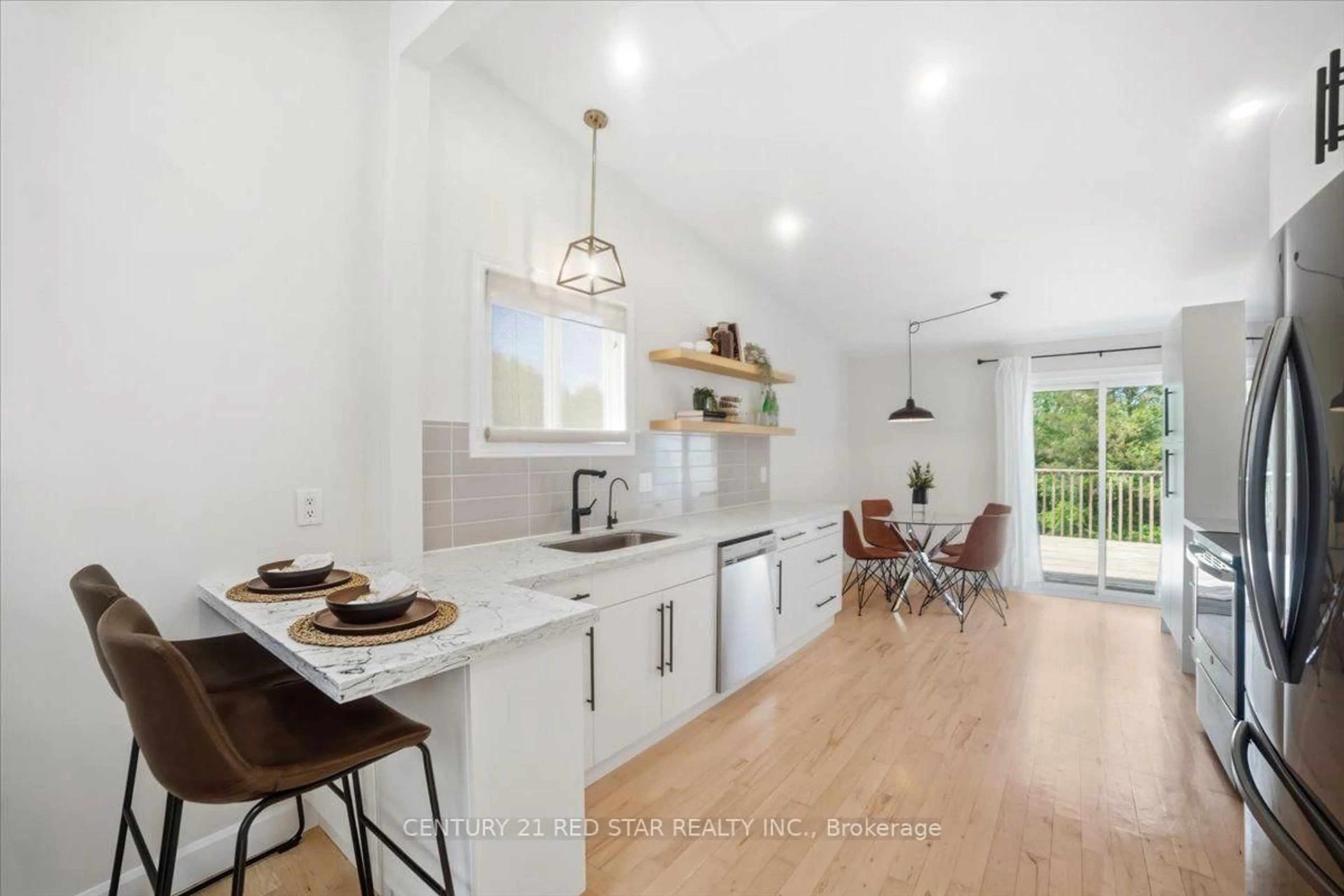 Open concept kitchen, ceramic/tile floor for 475 FORFAR St, Centre Wellington Ontario N1M 3H6