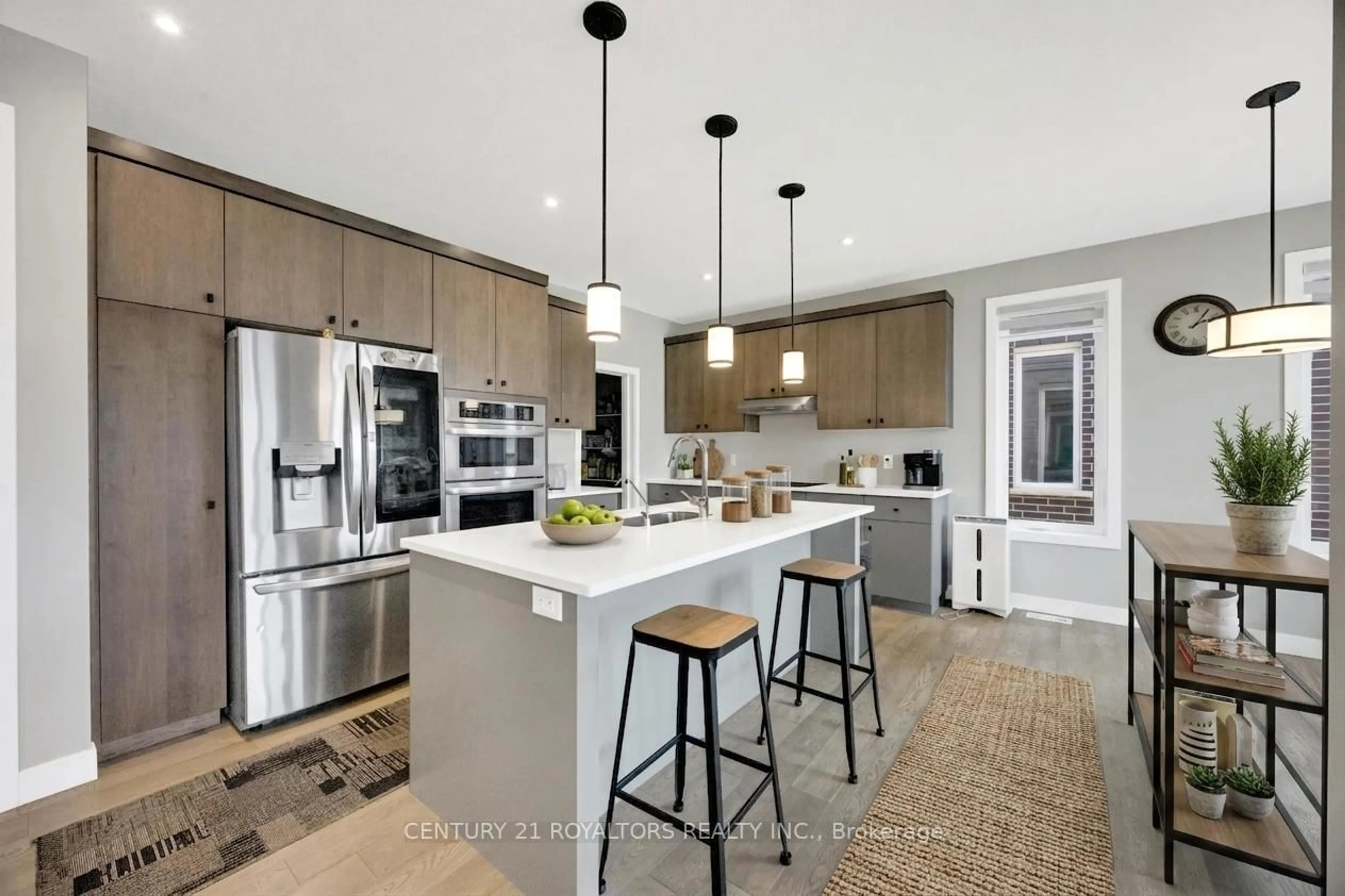 Open concept kitchen, unknown for 6 Sutherland Cres, Ingersoll Ontario N5C 0E3