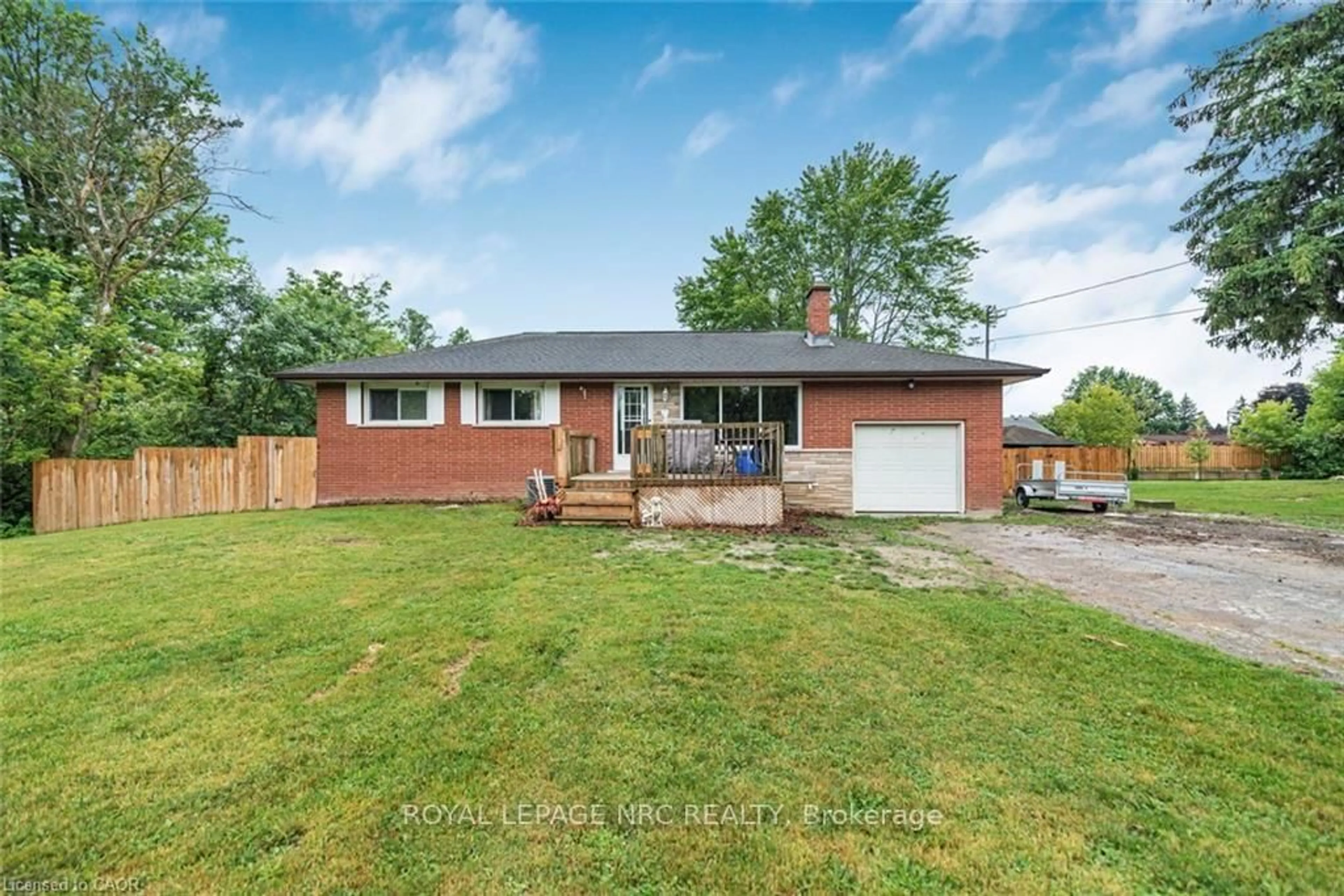 A pic from outside/outdoor area/front of a property/back of a property/a pic from drone, street for 114 Reicheld Ave, Haldimand Ontario N1A 3C3