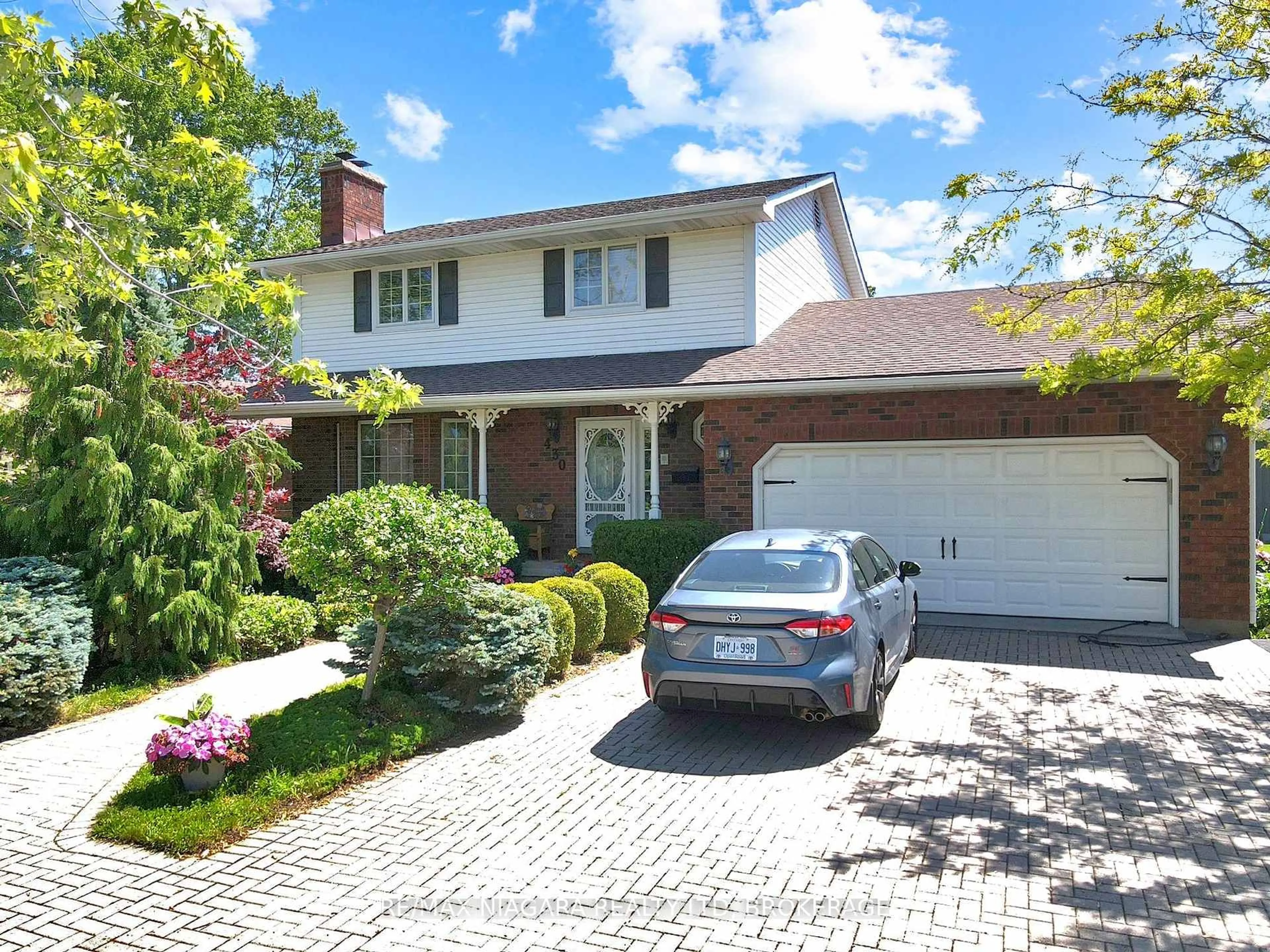 Home with brick exterior material, street for 430 Gorham Rd, Fort Erie Ontario L0S 1N0