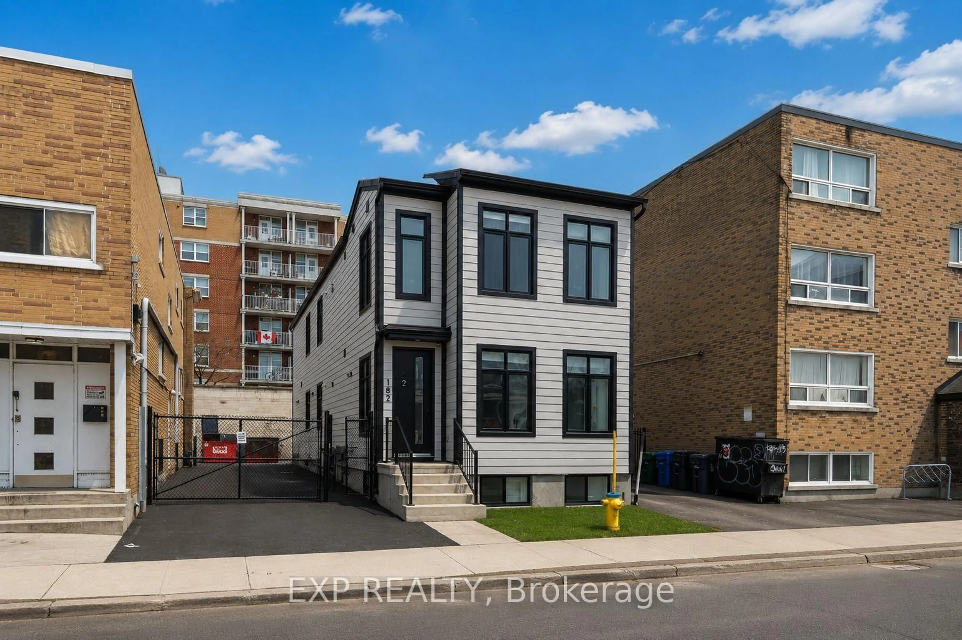 Unknown for 182 Murray St, Ottawa Ontario K1N 5M8