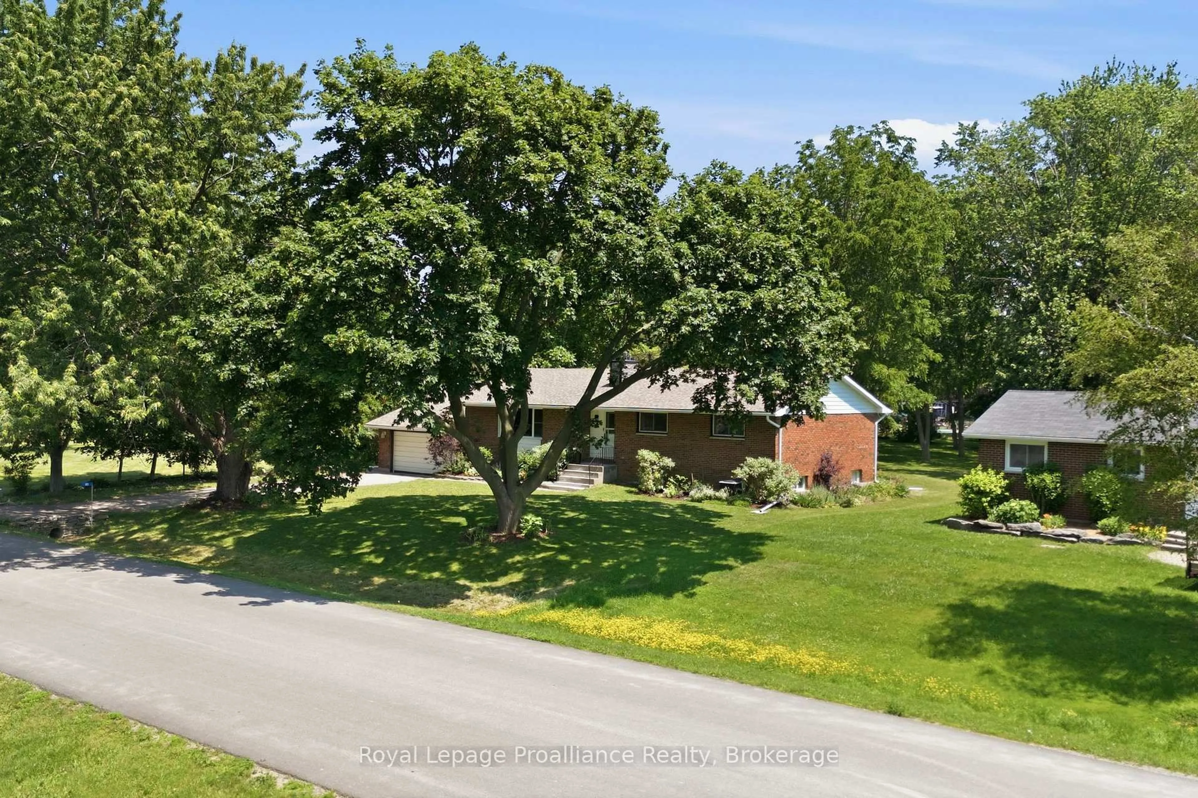 A pic from outside/outdoor area/front of a property/back of a property/a pic from drone, unknown for 41 WALTER Ave, Quinte West Ontario K8V 0N5