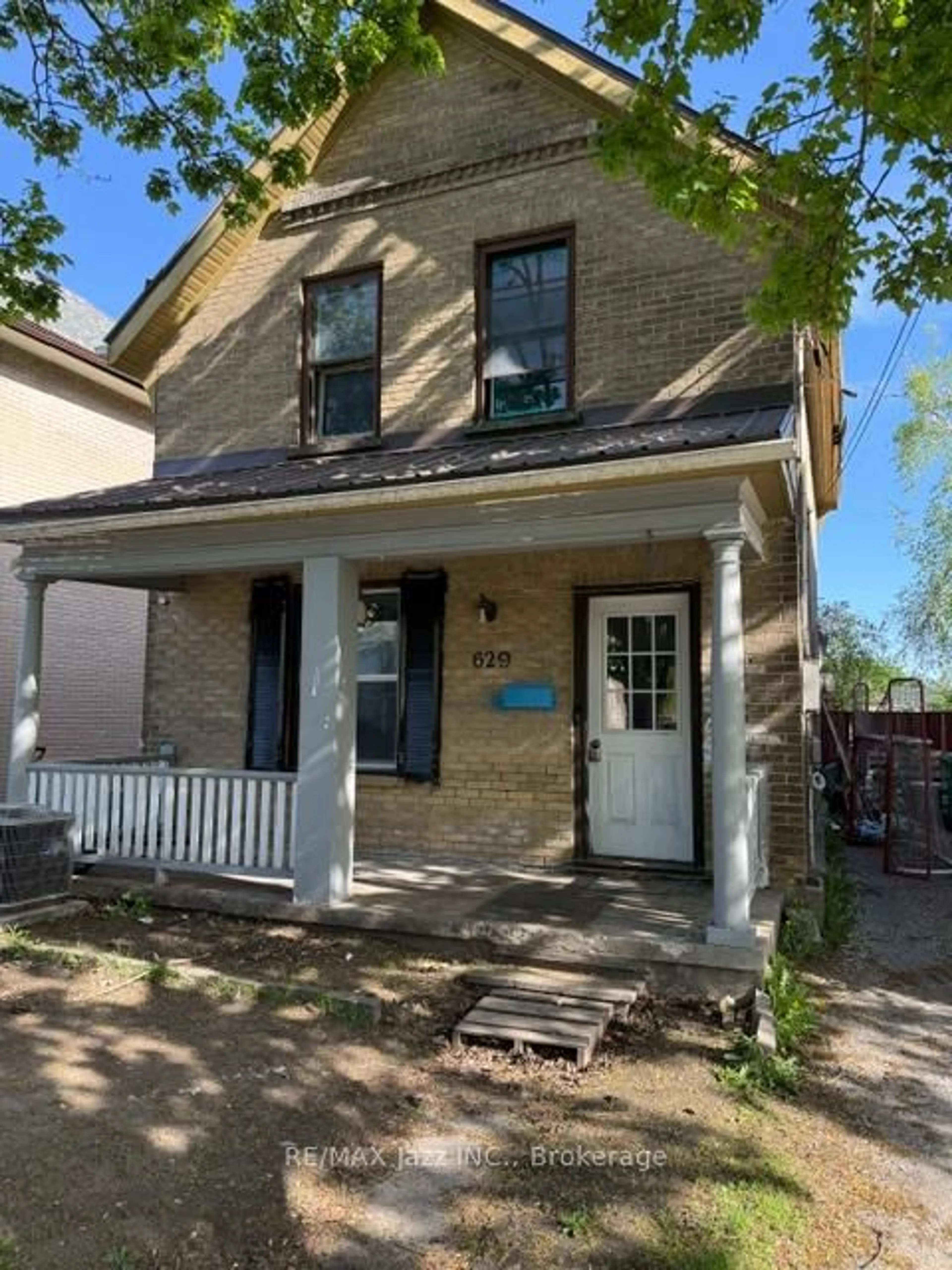 Home with brick exterior material, street for 629 Brown St, Peterborough Ontario K9J 4K6