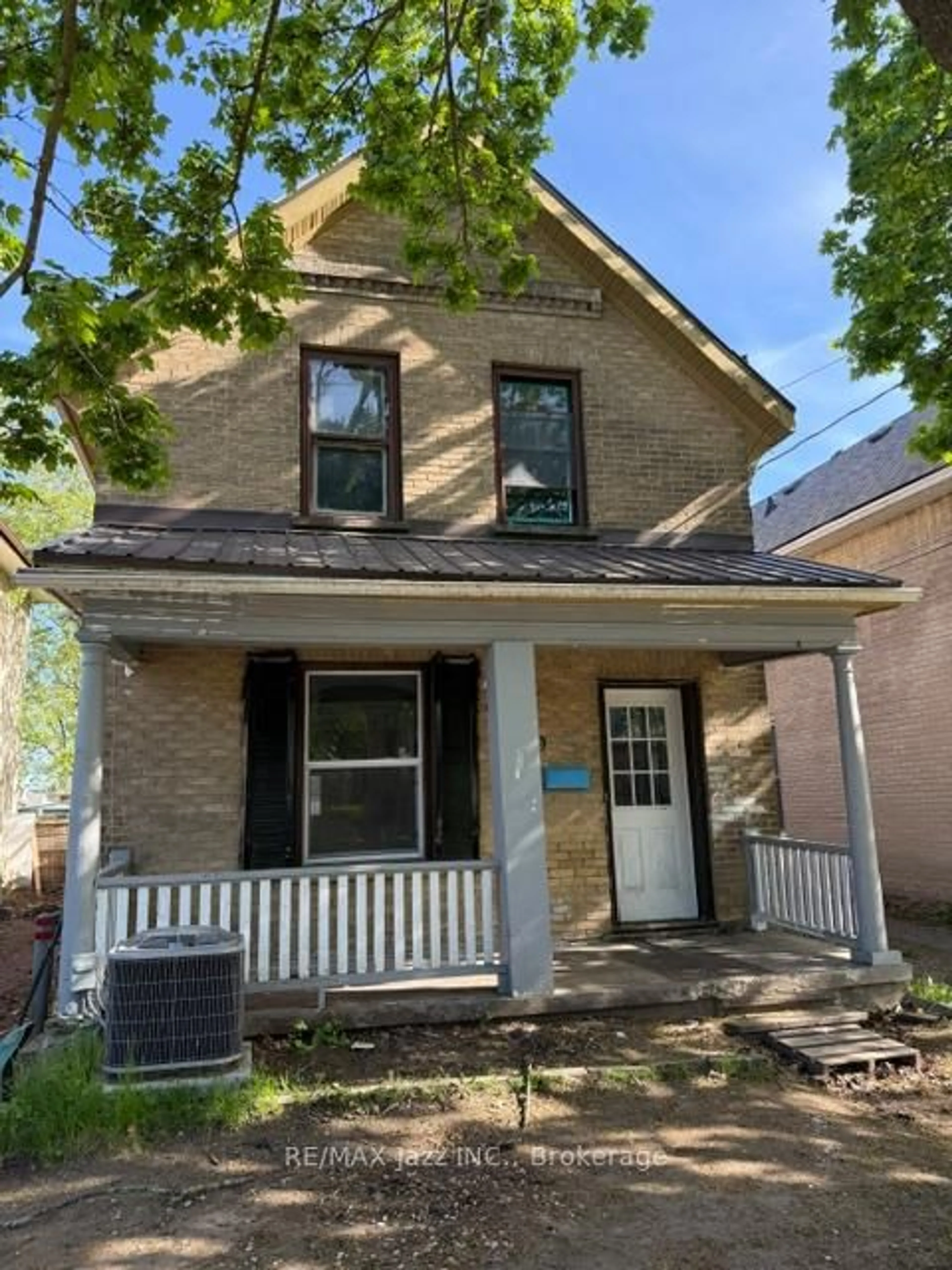Home with brick exterior material, street for 629 Brown St, Peterborough Ontario K9J 4K6