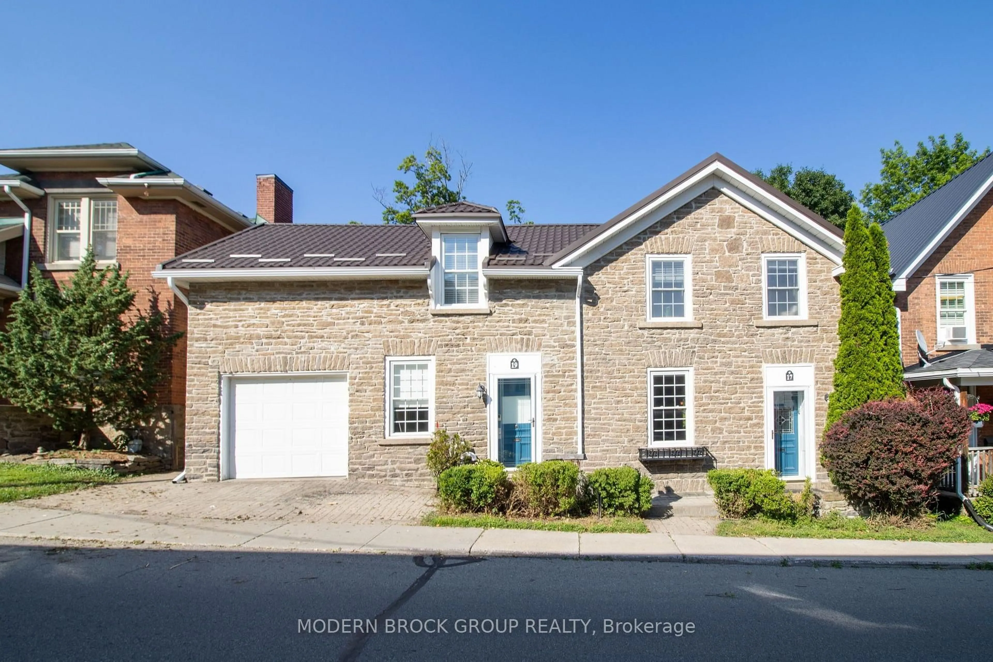 Home with brick exterior material, street for 17/19 Ormond St, Brockville Ontario K6V 2K2