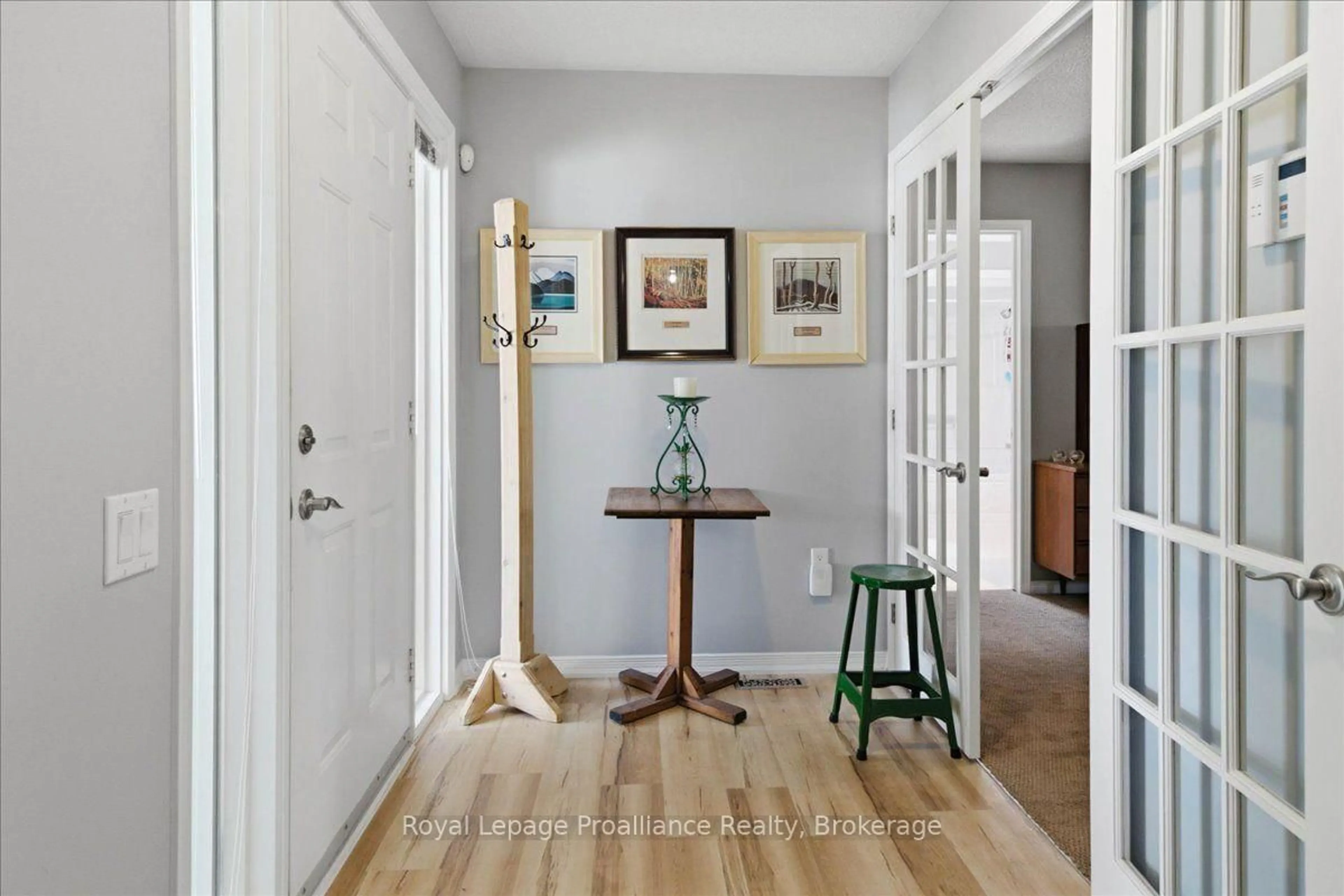 Indoor entryway for 12 Reynolds Pl, Prince Edward County Ontario K0K 3L0
