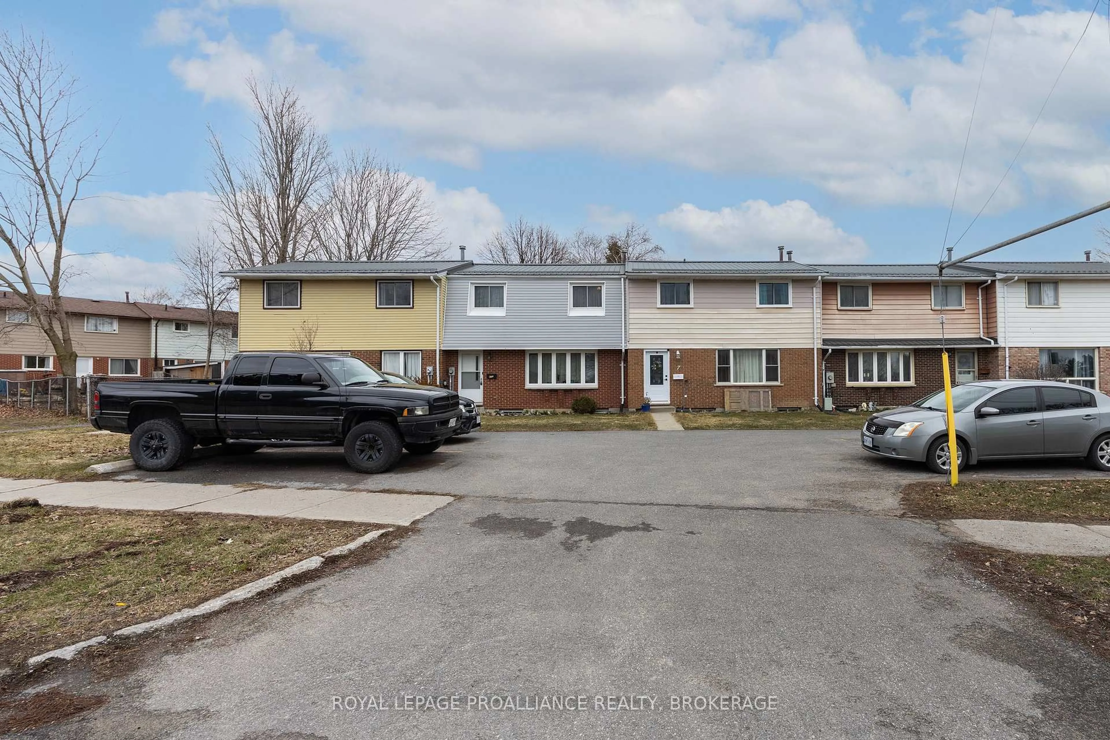 A pic from outside/outdoor area/front of a property/back of a property/a pic from drone, street for 5 Winchester Dr #9, Greater Napanee Ontario K7R 3P9