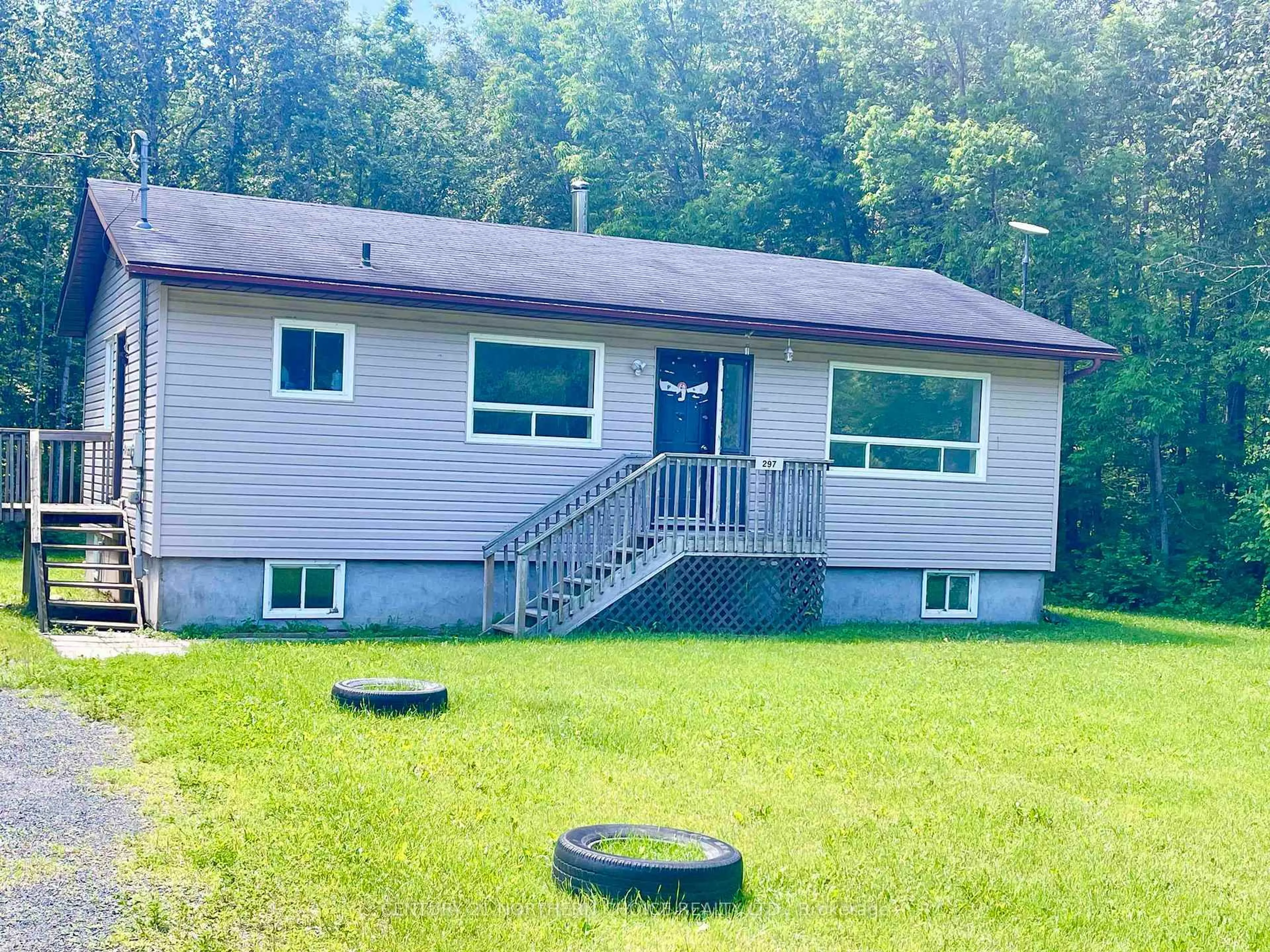 Home with vinyl exterior material, unknown for 297 Cemetery Rd, Kenora Remote Area Ontario P0V 2W0