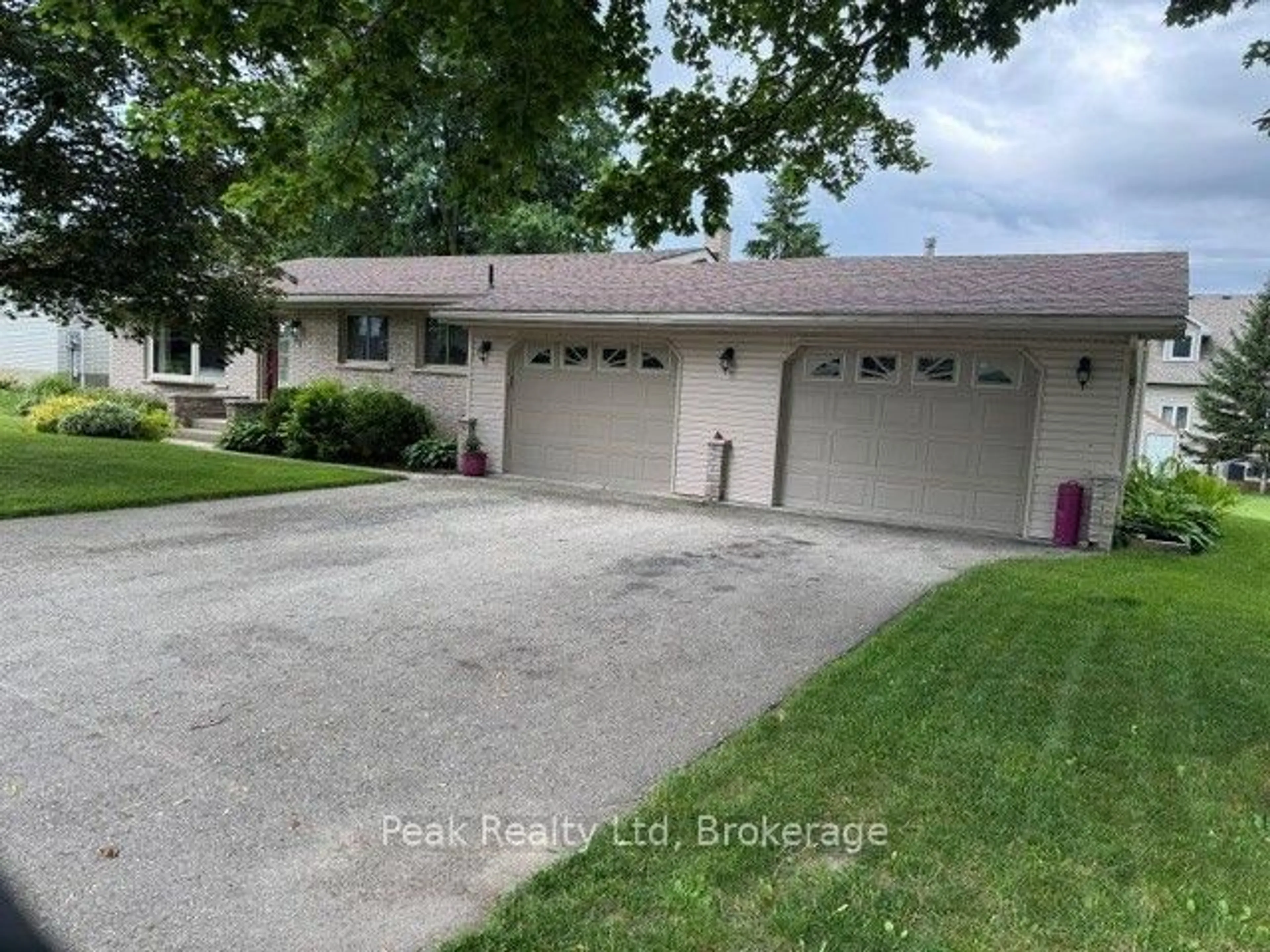Unknown for 31 Lawrence Ave, Minto Ontario N0G 1Z0