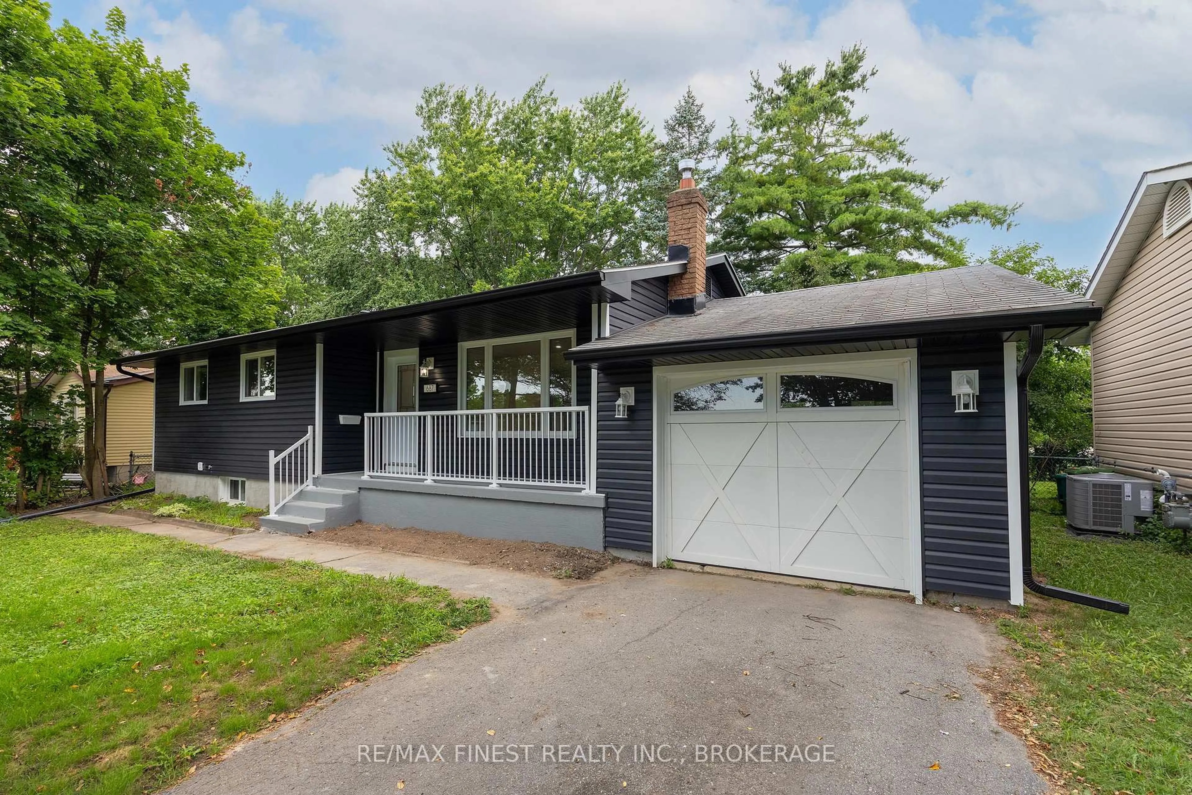 Home with vinyl exterior material, street for 687 Willis St, Kingston Ontario K7M 6J5